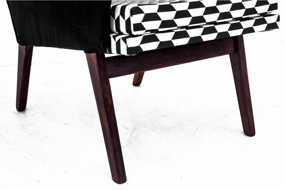 A set of retro armchairs, Czechoslovakia, 1960s For Sale 5