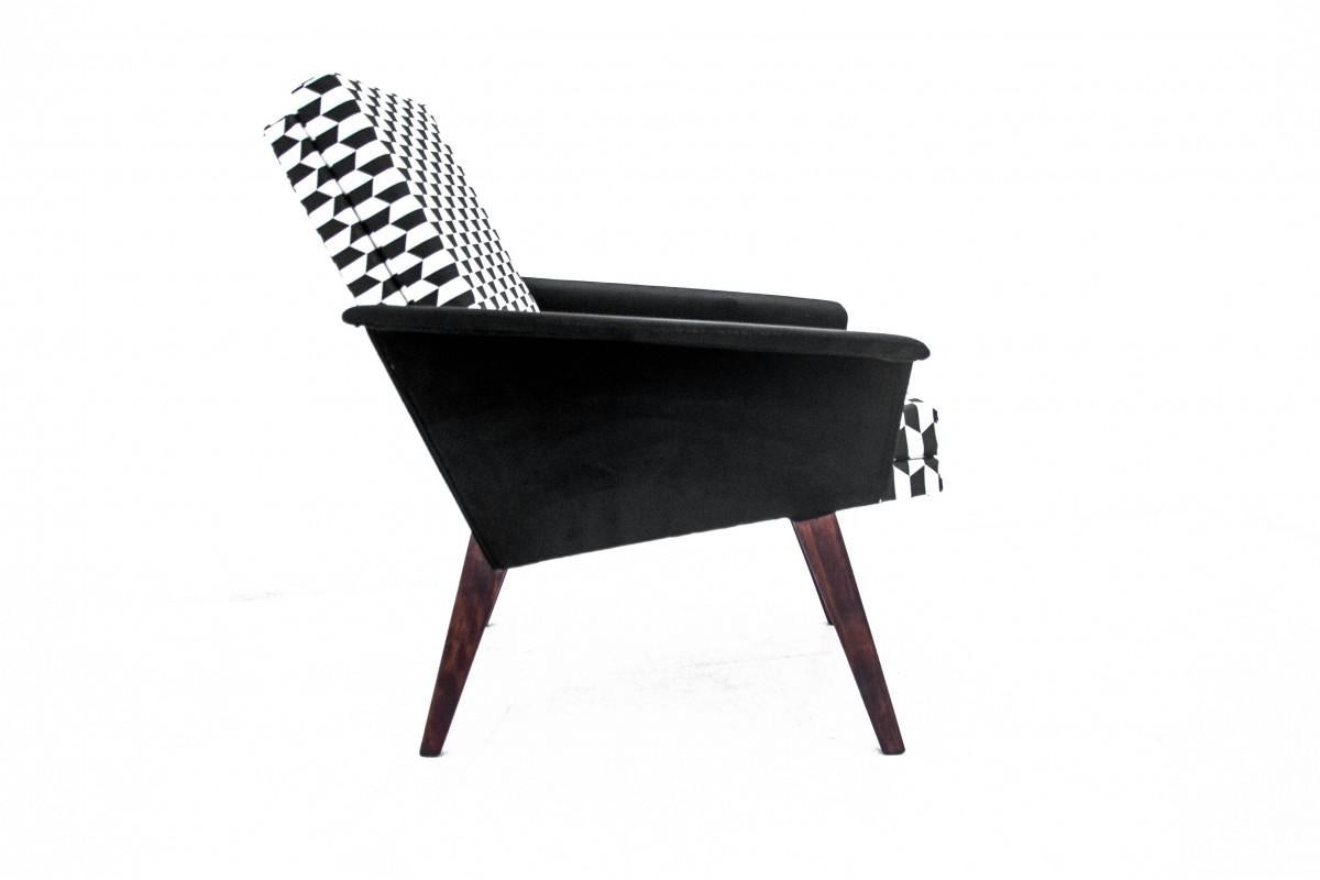 A set of retro armchairs, Czechoslovakia, 1960s For Sale 6
