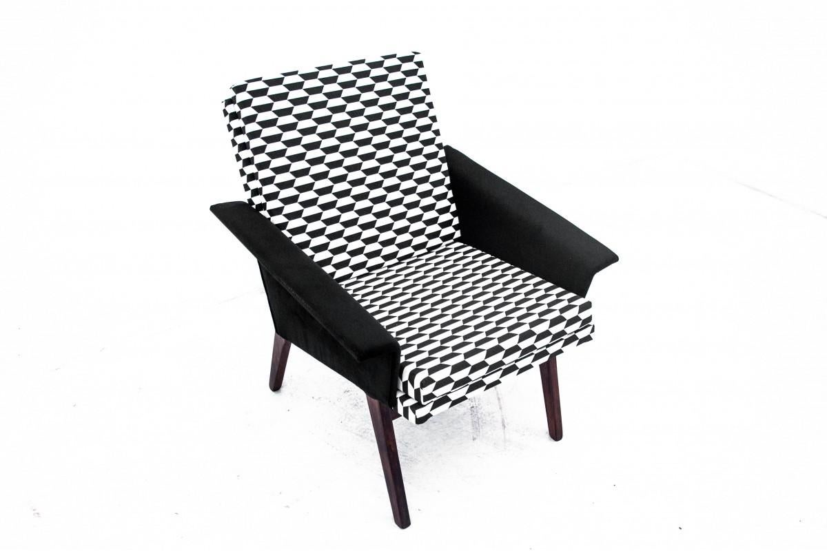 Walnut A set of retro armchairs, Czechoslovakia, 1960s For Sale