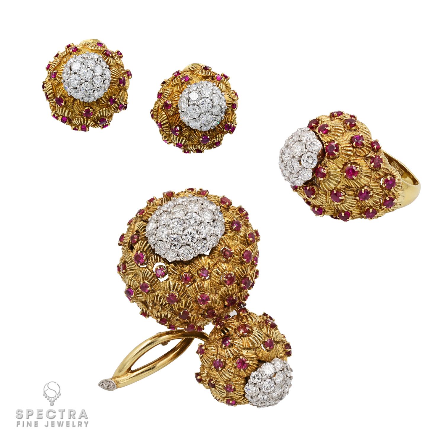 Set of Ruby and Diamond Gold Jewelry For Sale 5