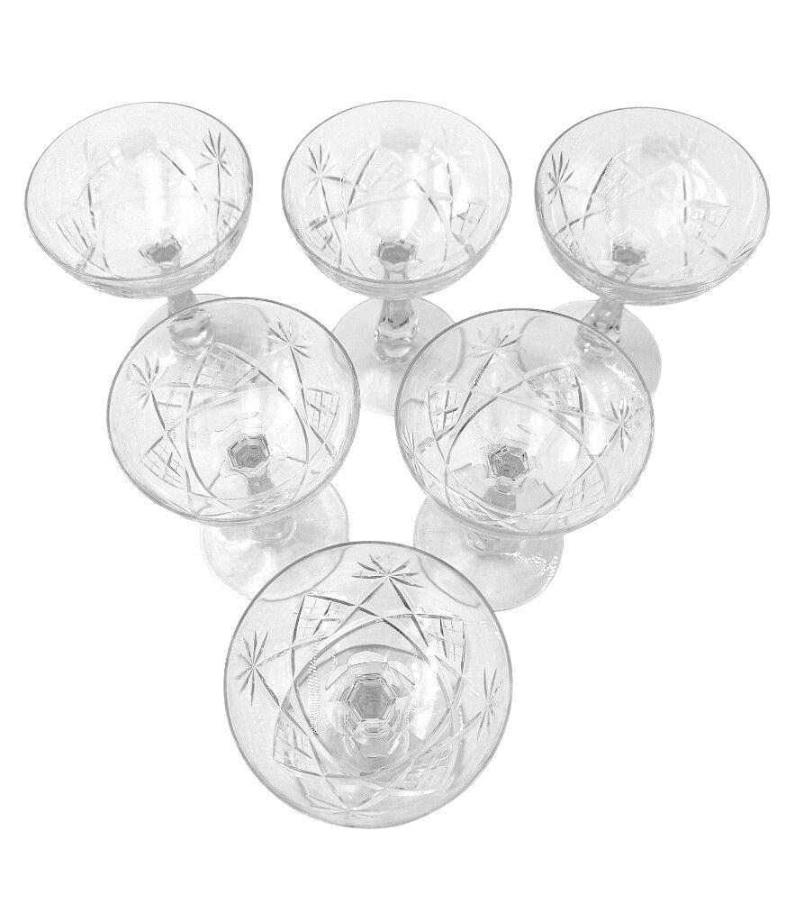 Ensemble de six coupes à champagne en cristal 