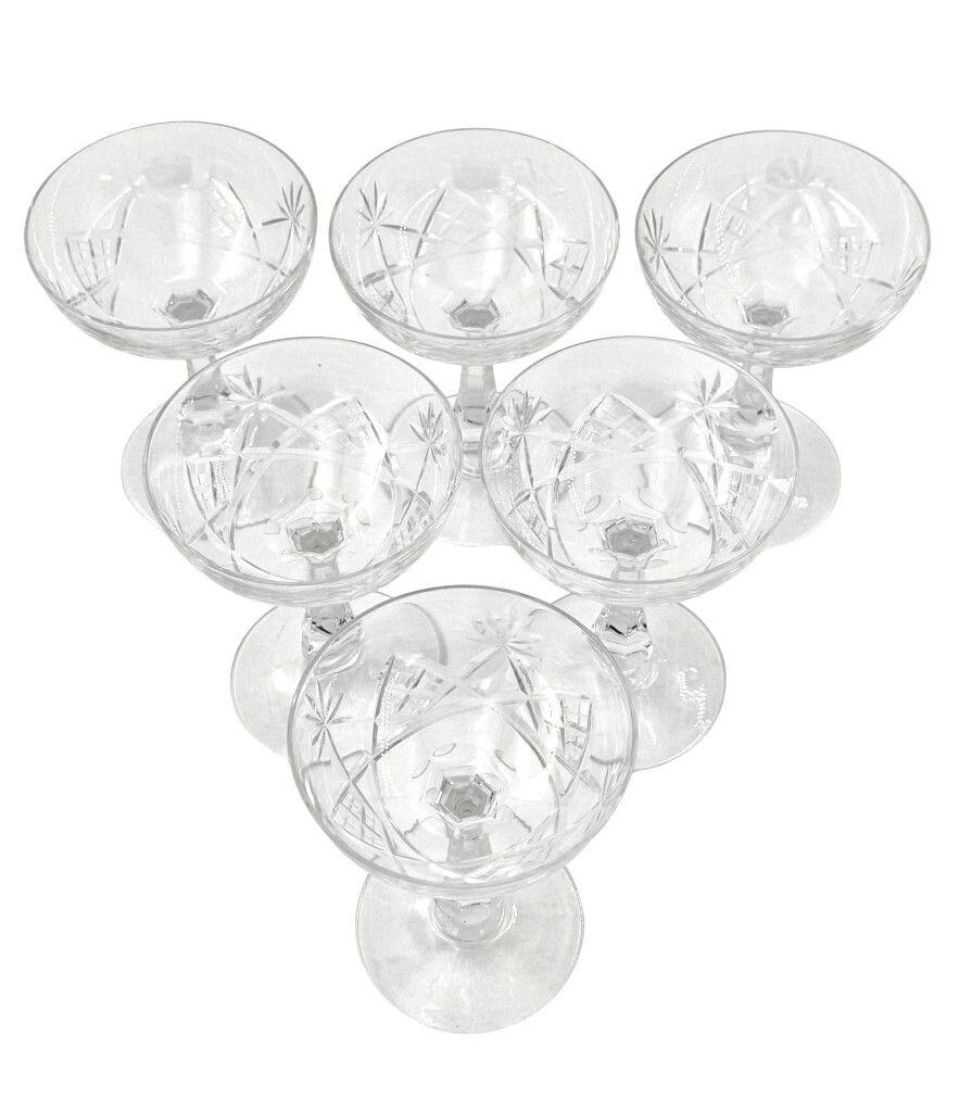 Milieu du XXe siècle Ensemble de six coupes à champagne en cristal 