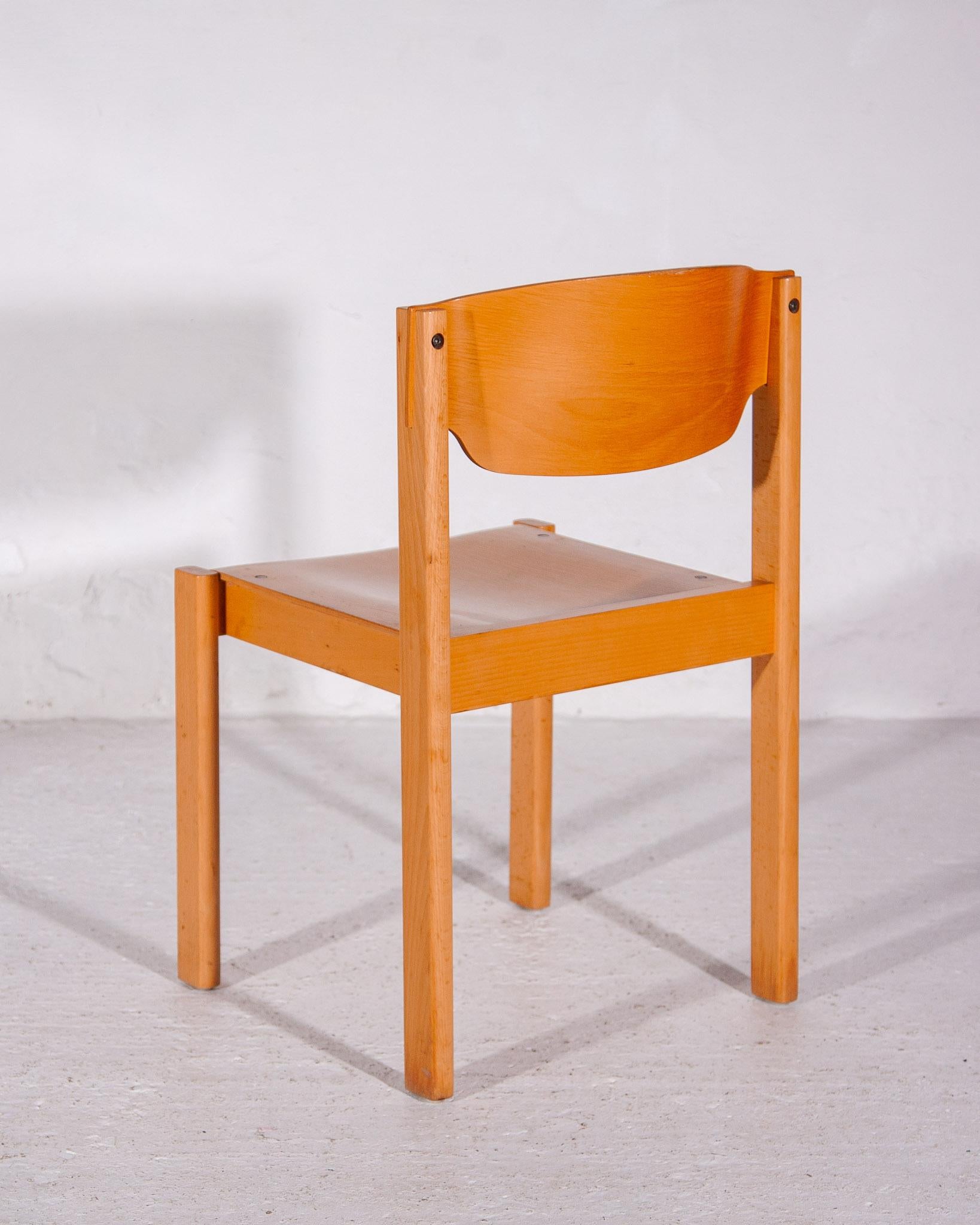 Set of Six Beech Stackable Plywood Chairs Mid-Century, 1970s In Good Condition For Sale In Antwerp, BE