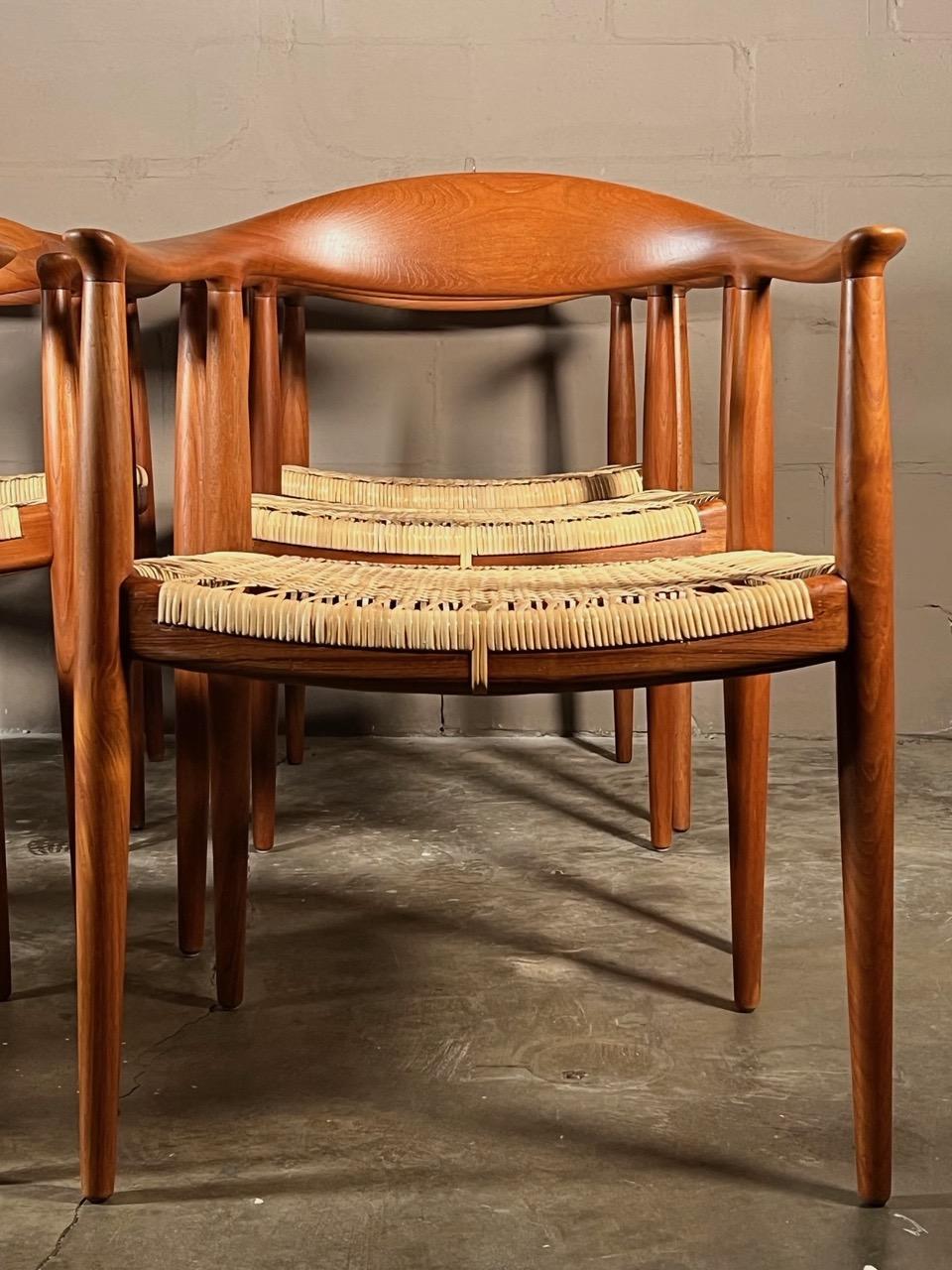 Set of Six Classic Chairs by Hans Wegner Johannes Hansen, Denmark For Sale 6