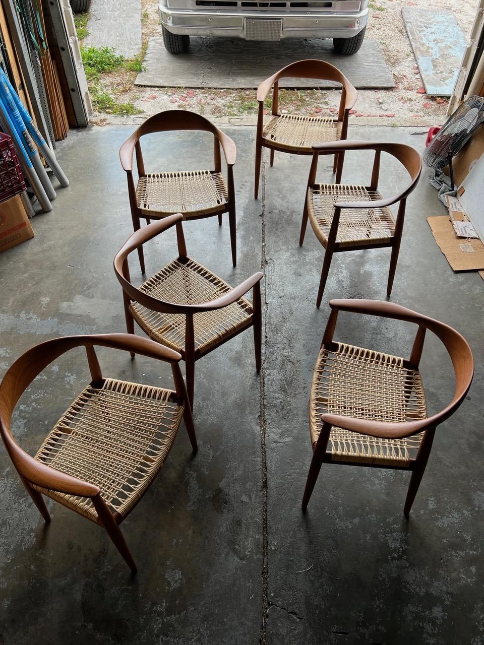 Set di sei sedie classiche di Hanses Wegner Johannes Hansen, Danimarca In condizioni buone in vendita a St.Petersburg, FL