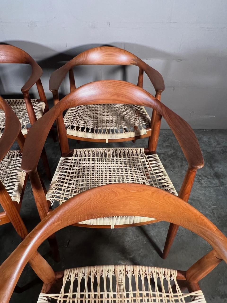 Set of Six Classic Chairs by Hans Wegner Johannes Hansen, Denmark For Sale 1