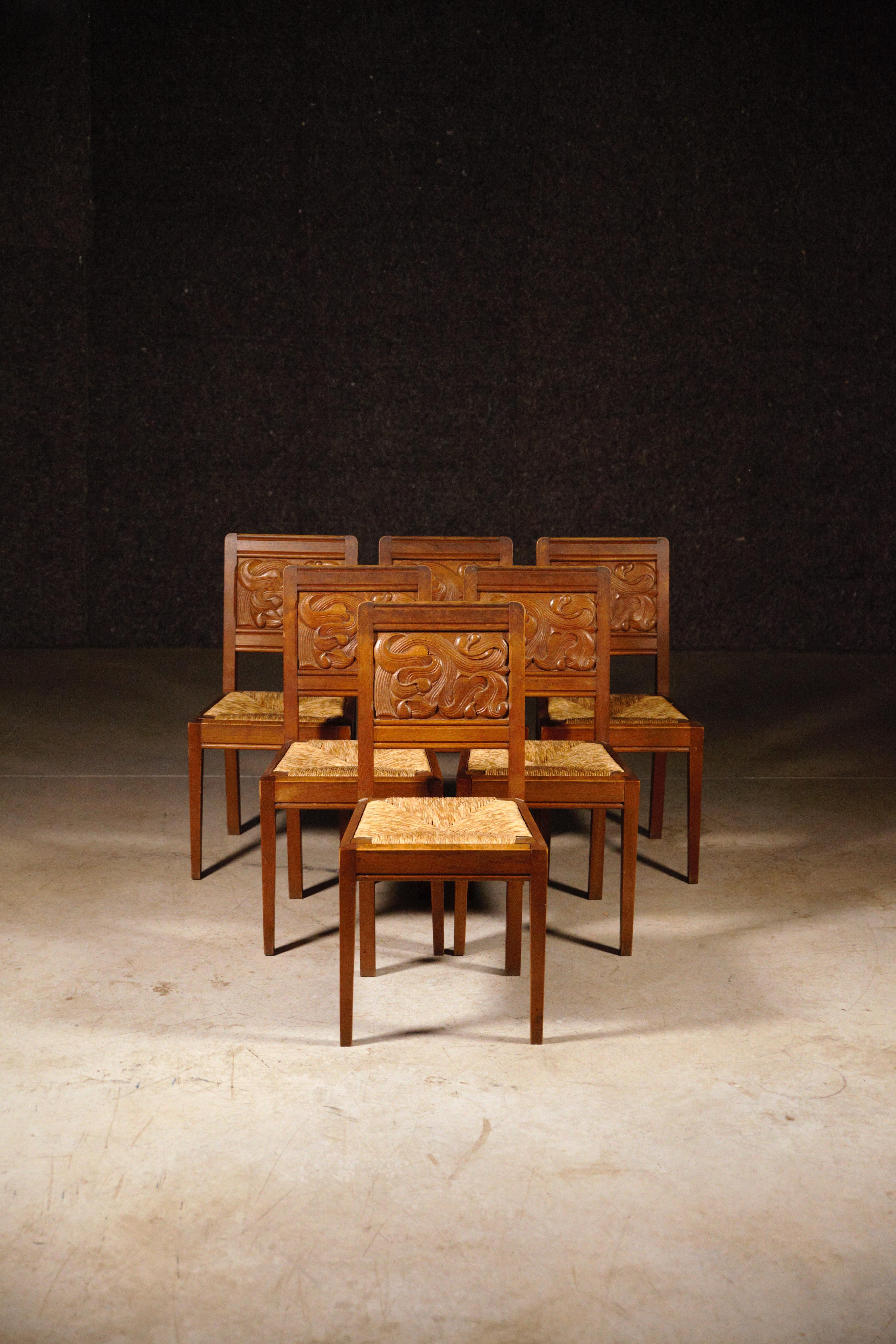 Ensemble de six chaises de salle à manger par Joseph Savina France, années 1960 en vente 4