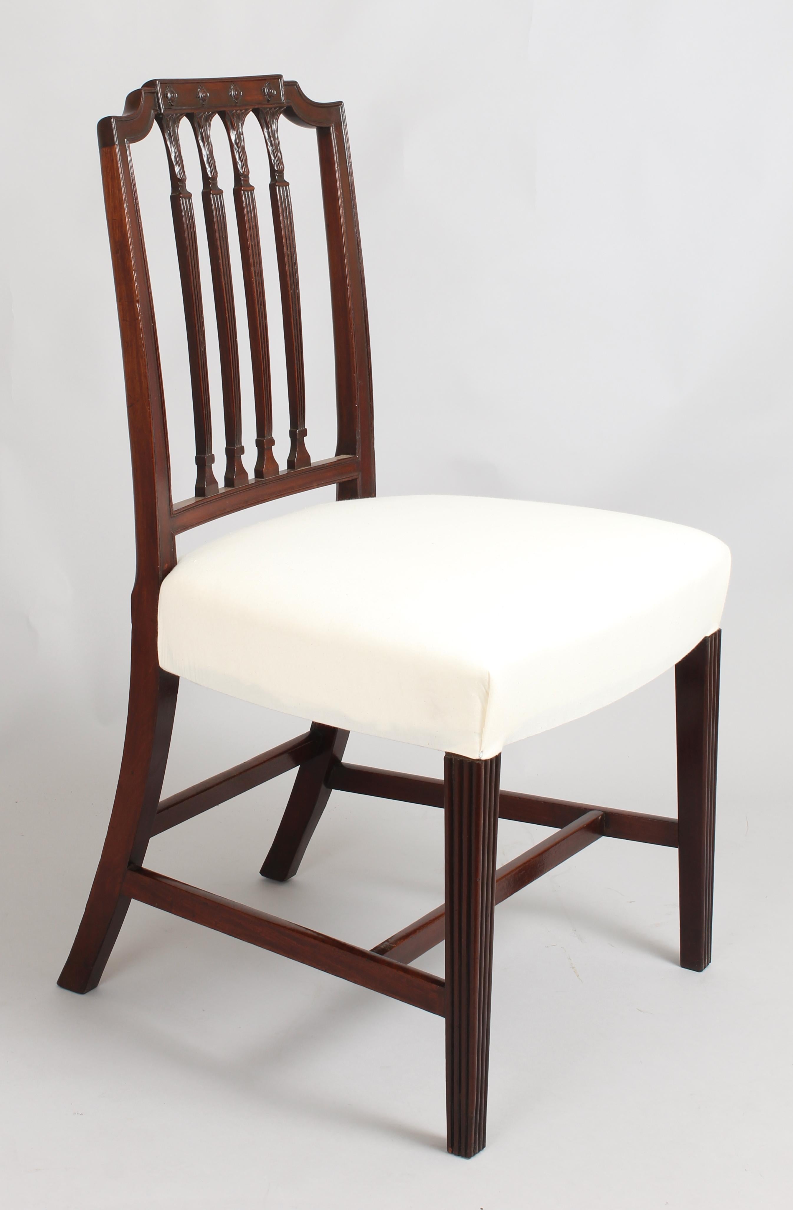 Set of Six Fine George III Period Mahogany Dining-Chairs In Good Condition In Cambridge, GB