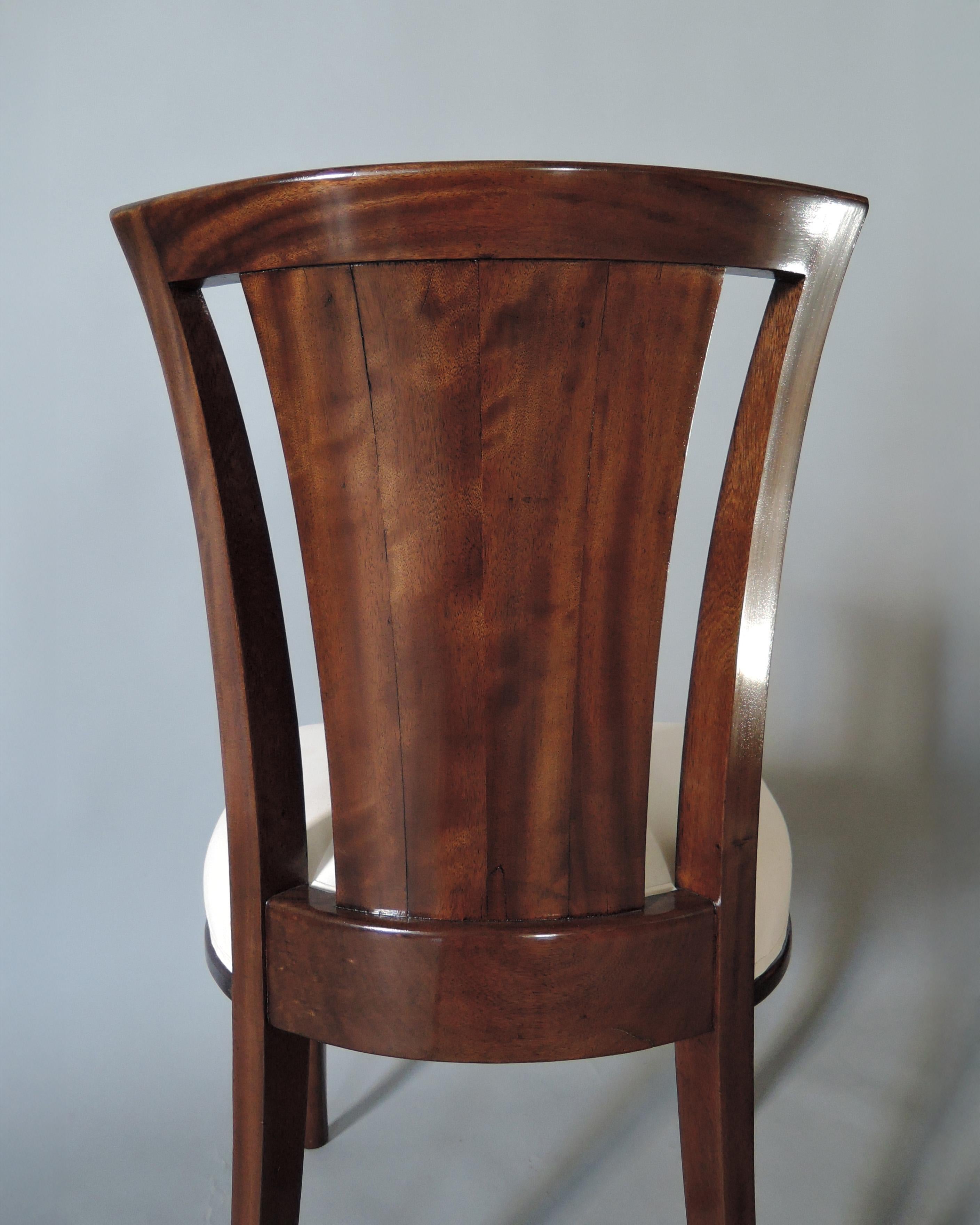 Sechs französische Art-déco-Esszimmerstühle aus Mahagoni von Gaston Poisson im Angebot 9