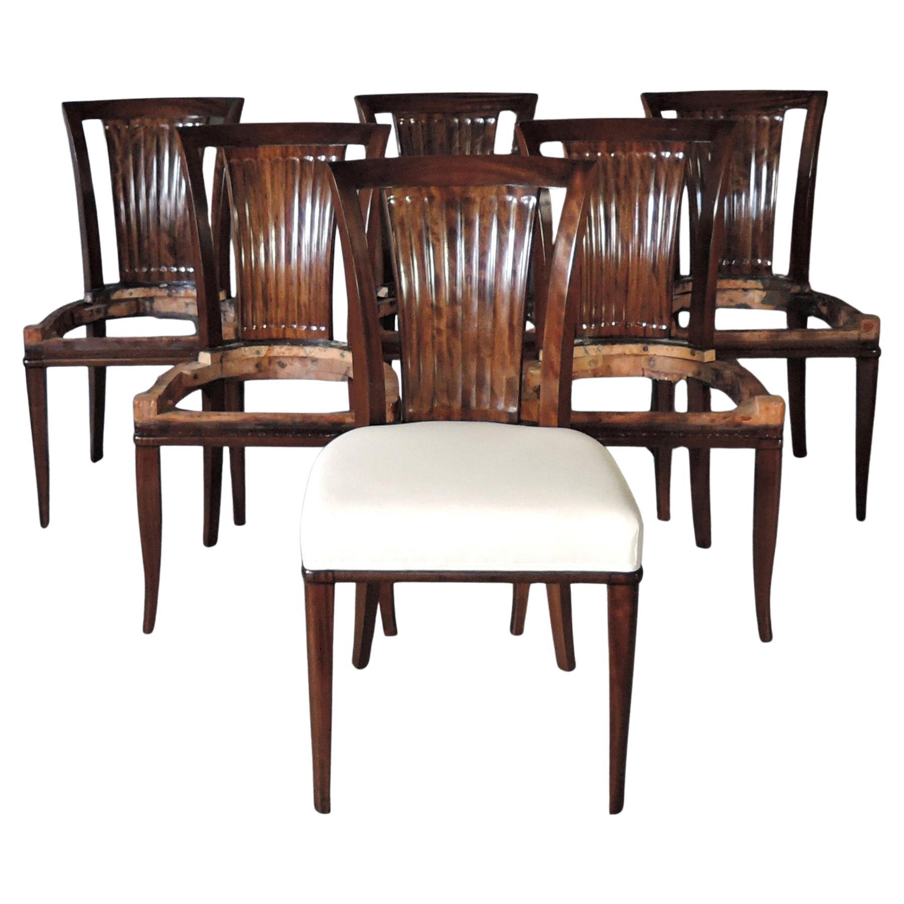 Sechs französische Art-déco-Esszimmerstühle aus Mahagoni von Gaston Poisson im Angebot