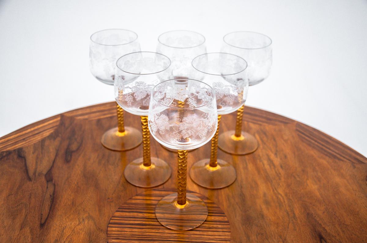 1960s wine glasses