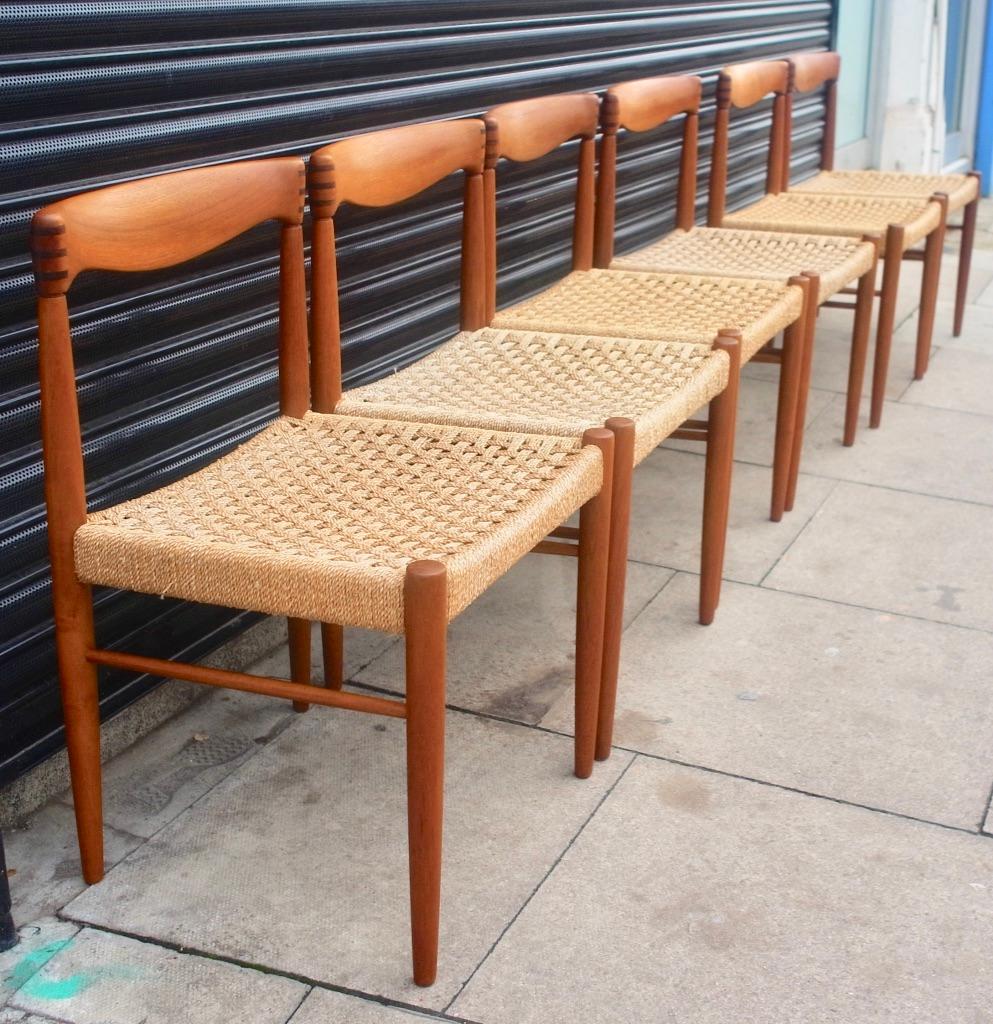 Set of Six H.W. Klein 1960s Teak  Woven Seat Dining Chairs by Bramin For Sale 2