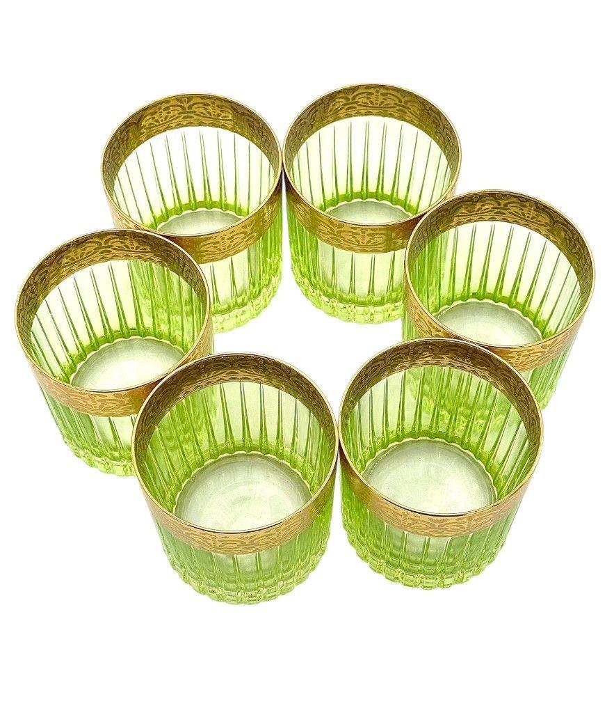 Un ensemble de six gobelets italiens en cristal vert Artemisia avec décorations en or 24 ct. en vente 5