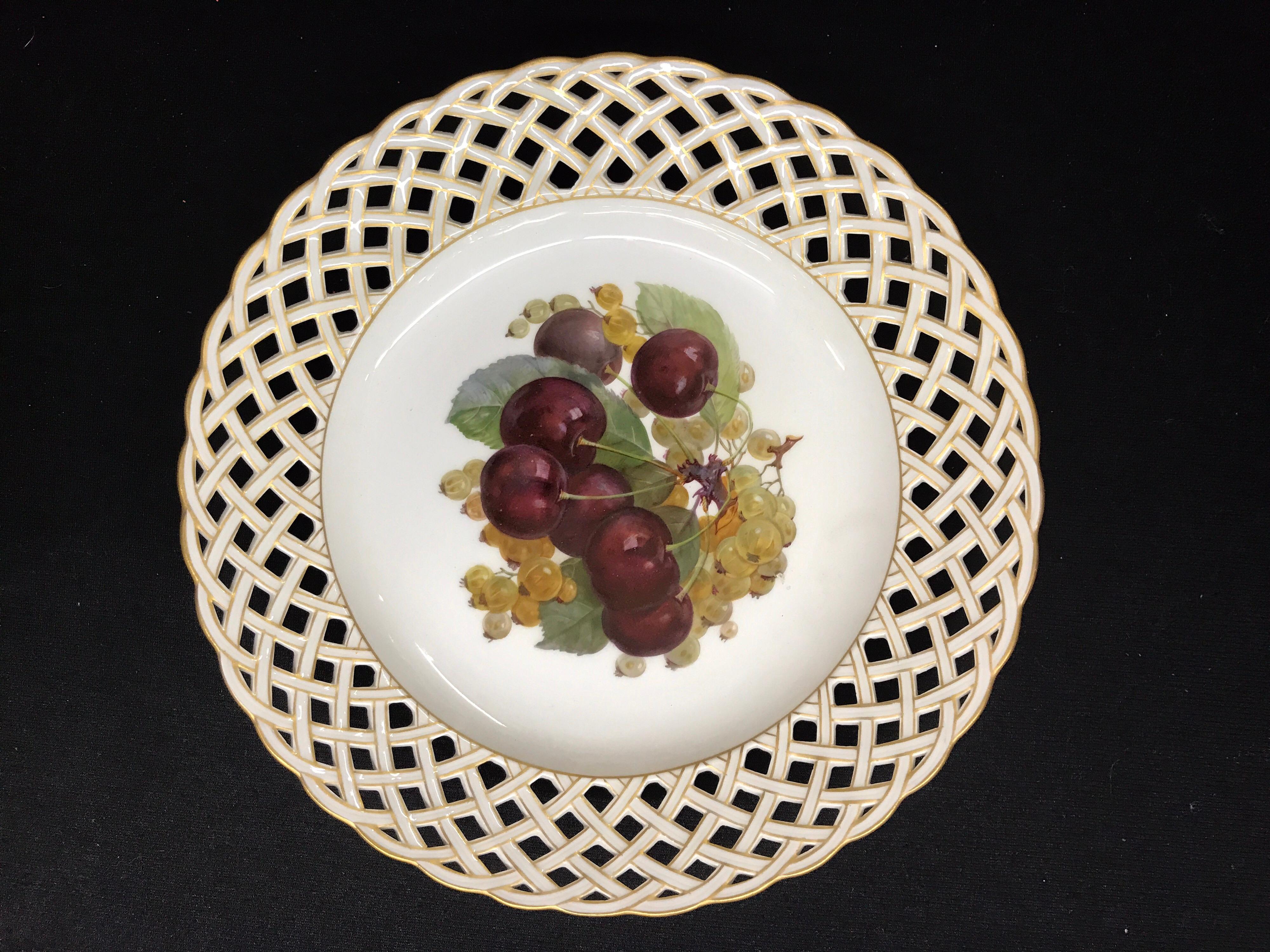 Set of Six KPM Fruit Reticulated Plates For Sale 7