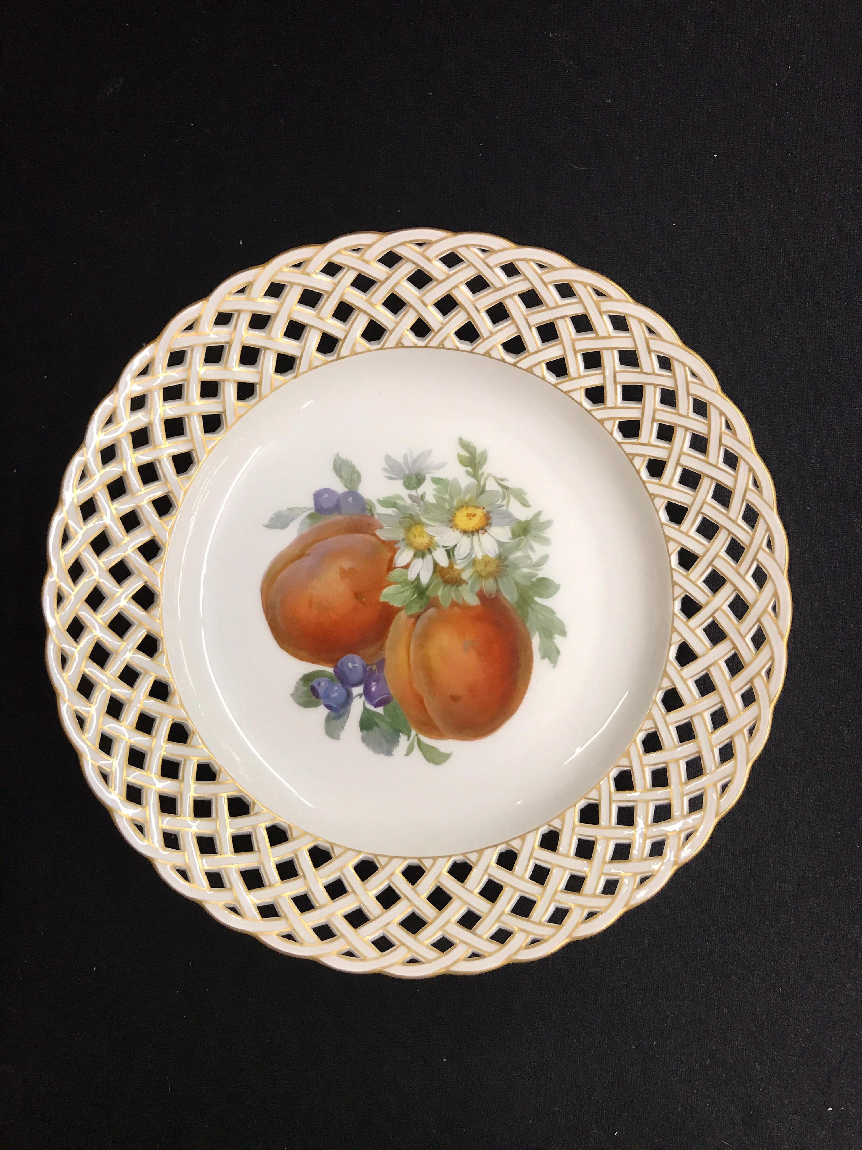 Set of Six KPM Fruit Reticulated Plates For Sale 8