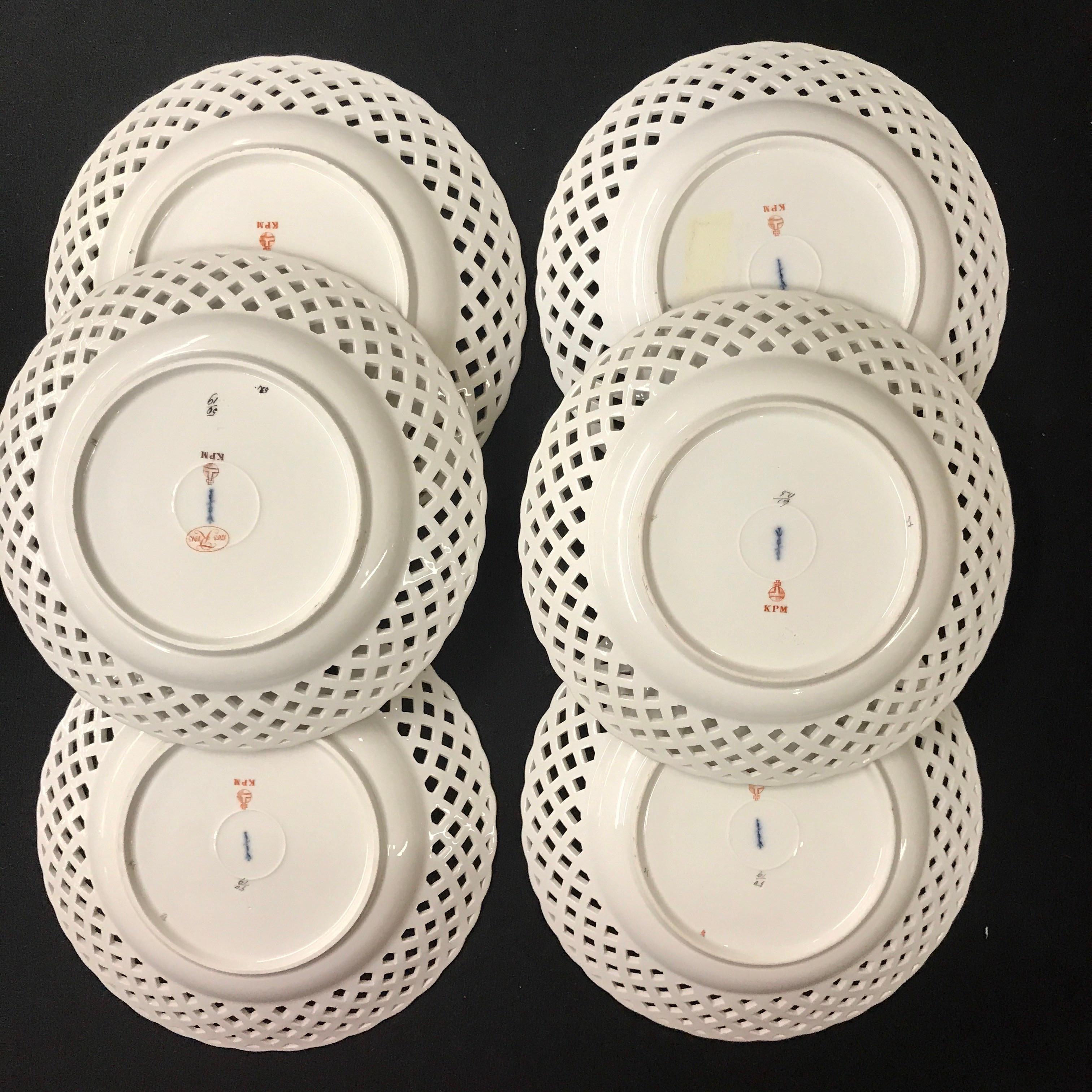 Set of Six KPM Fruit Reticulated Plates In Good Condition For Sale In Atlanta, GA