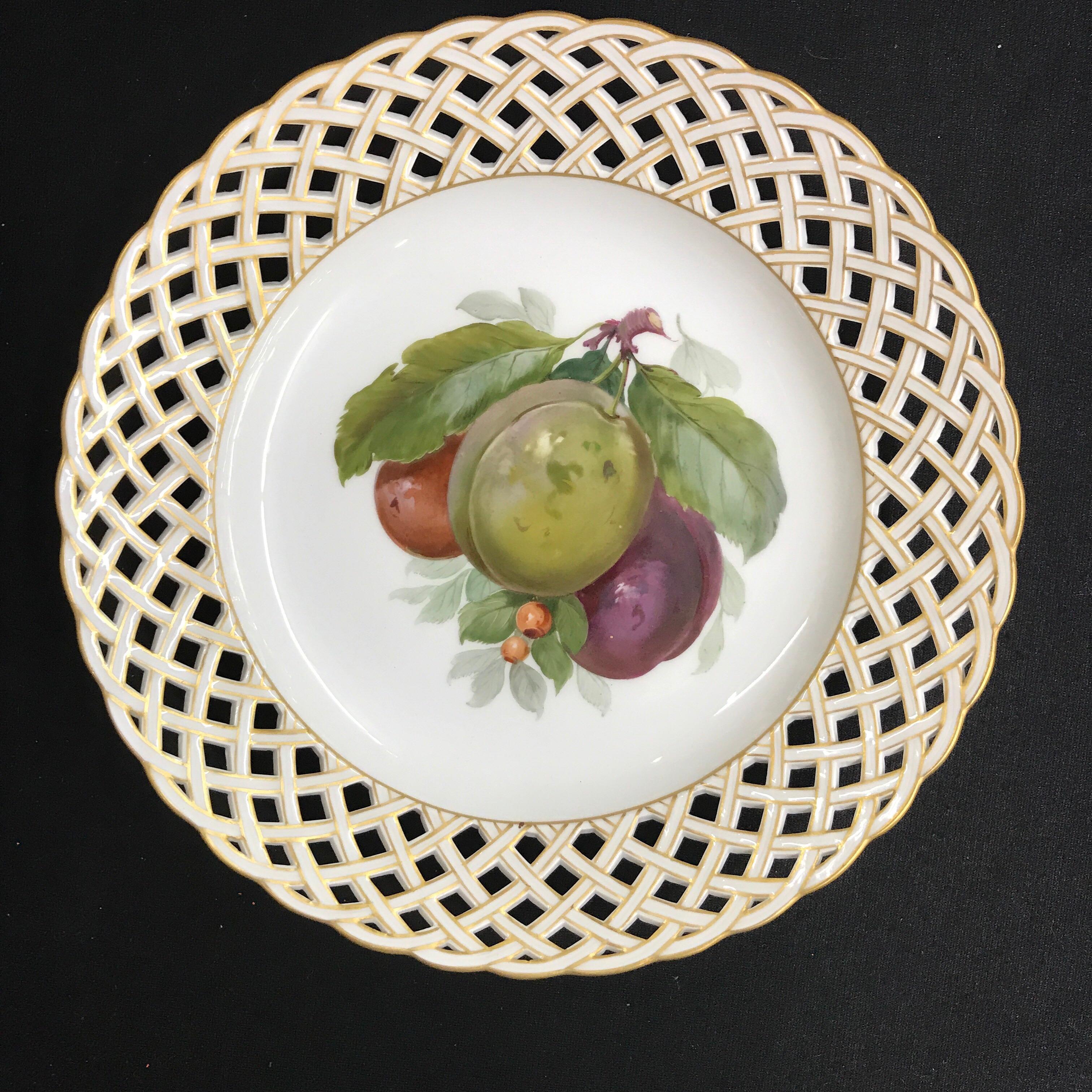 20th Century Set of Six KPM Fruit Reticulated Plates For Sale