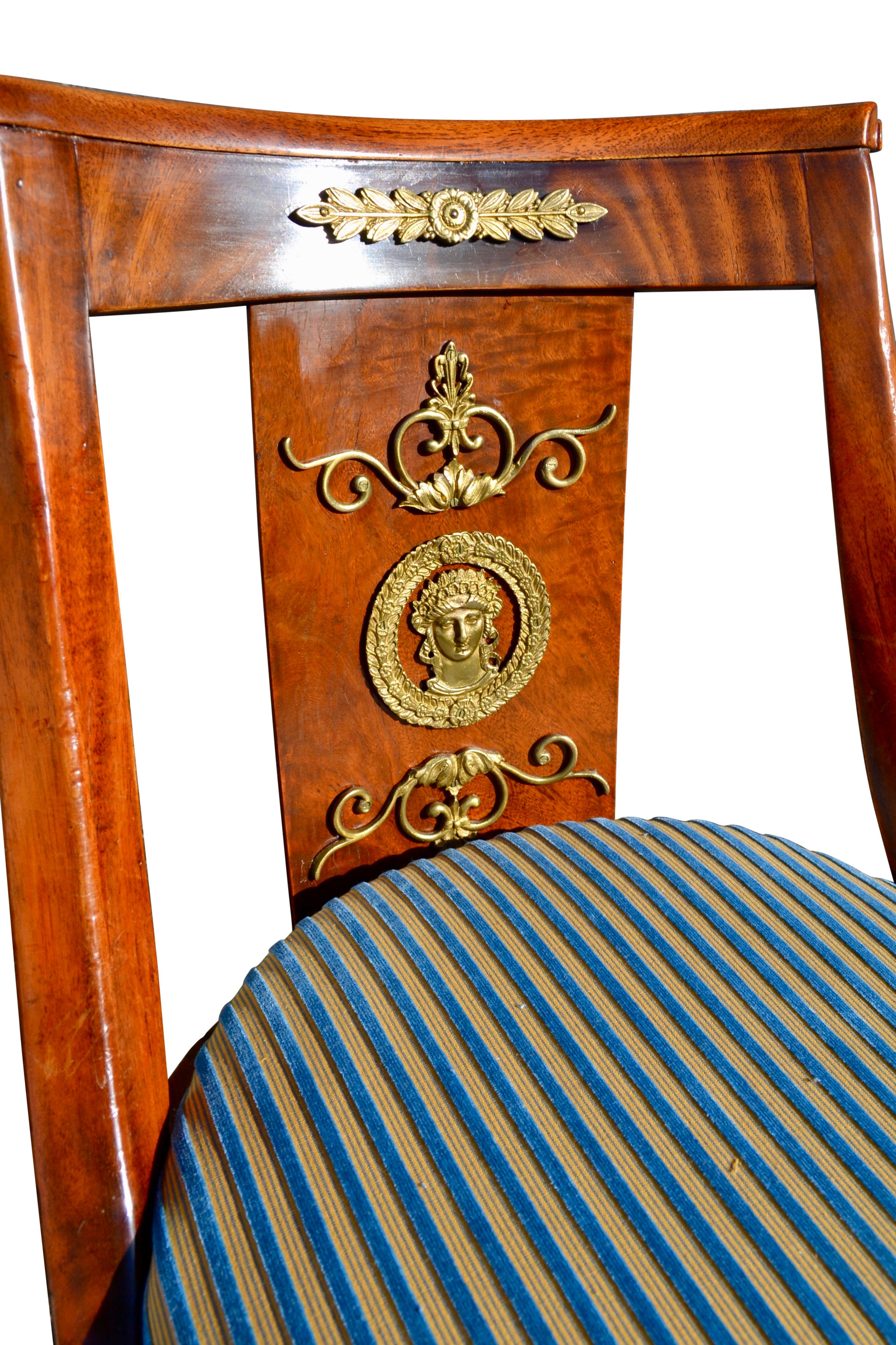 Français Ensemble de six chaises Gondola de style Empire de la fin du XIXe siècle en vente
