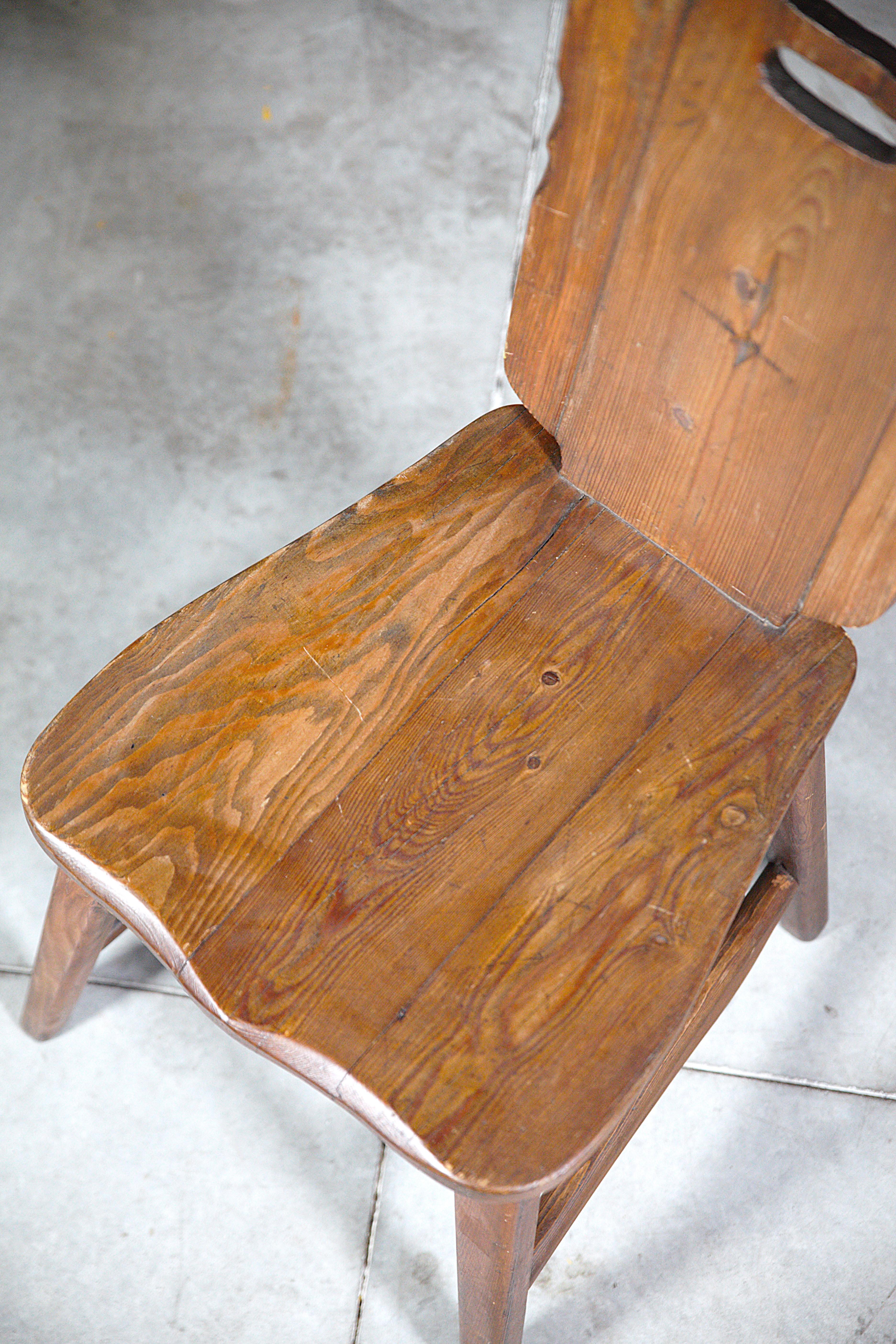 A Set of Six Mountain Chairs by Clément Goyeneche France 1950s For Sale 14