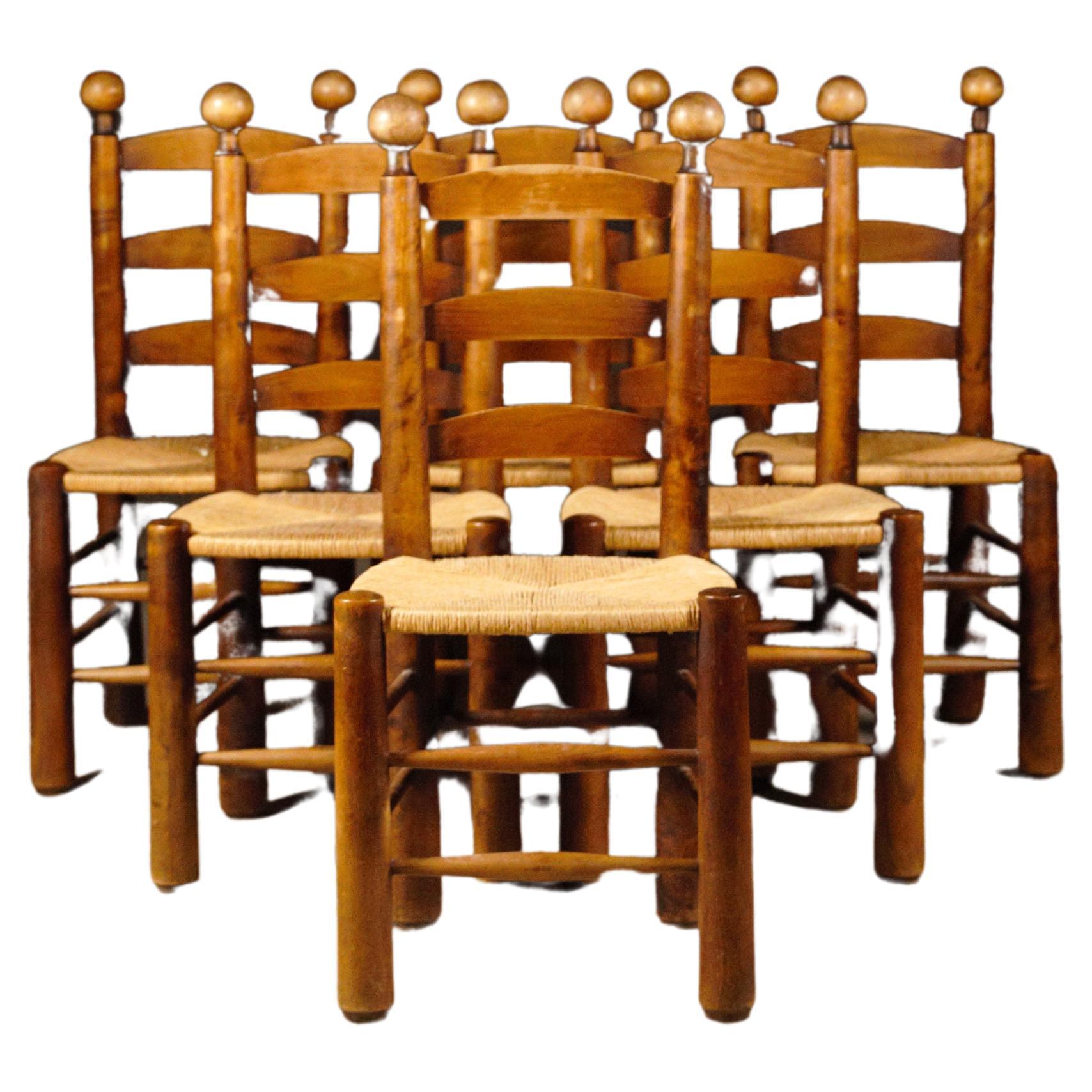 Ensemble de six chaises de salle à manger de montagne France 1970 en vente