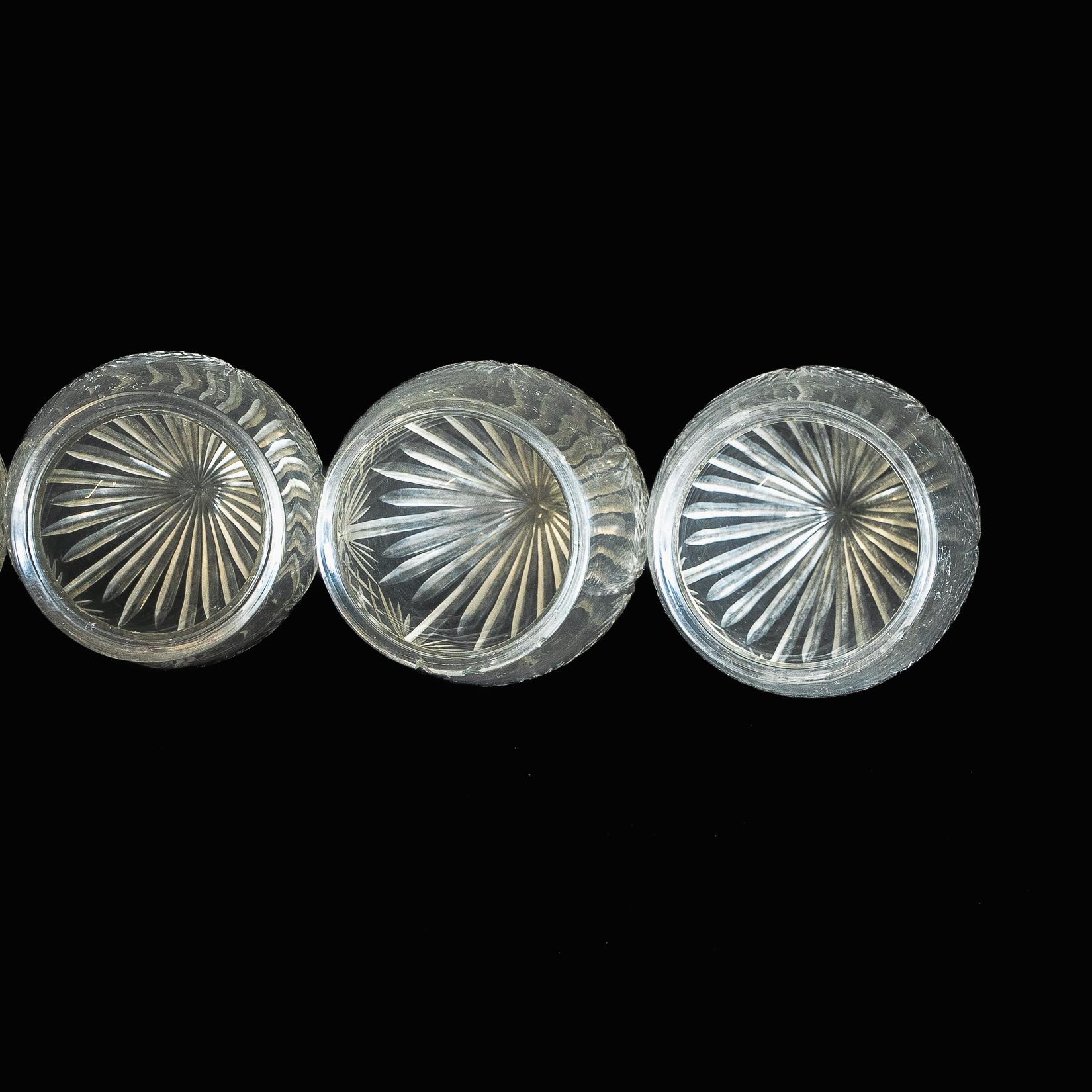 Ein Satz von sechs Ananas-Glasschirmen mit kompliziertem Design im Angebot 5