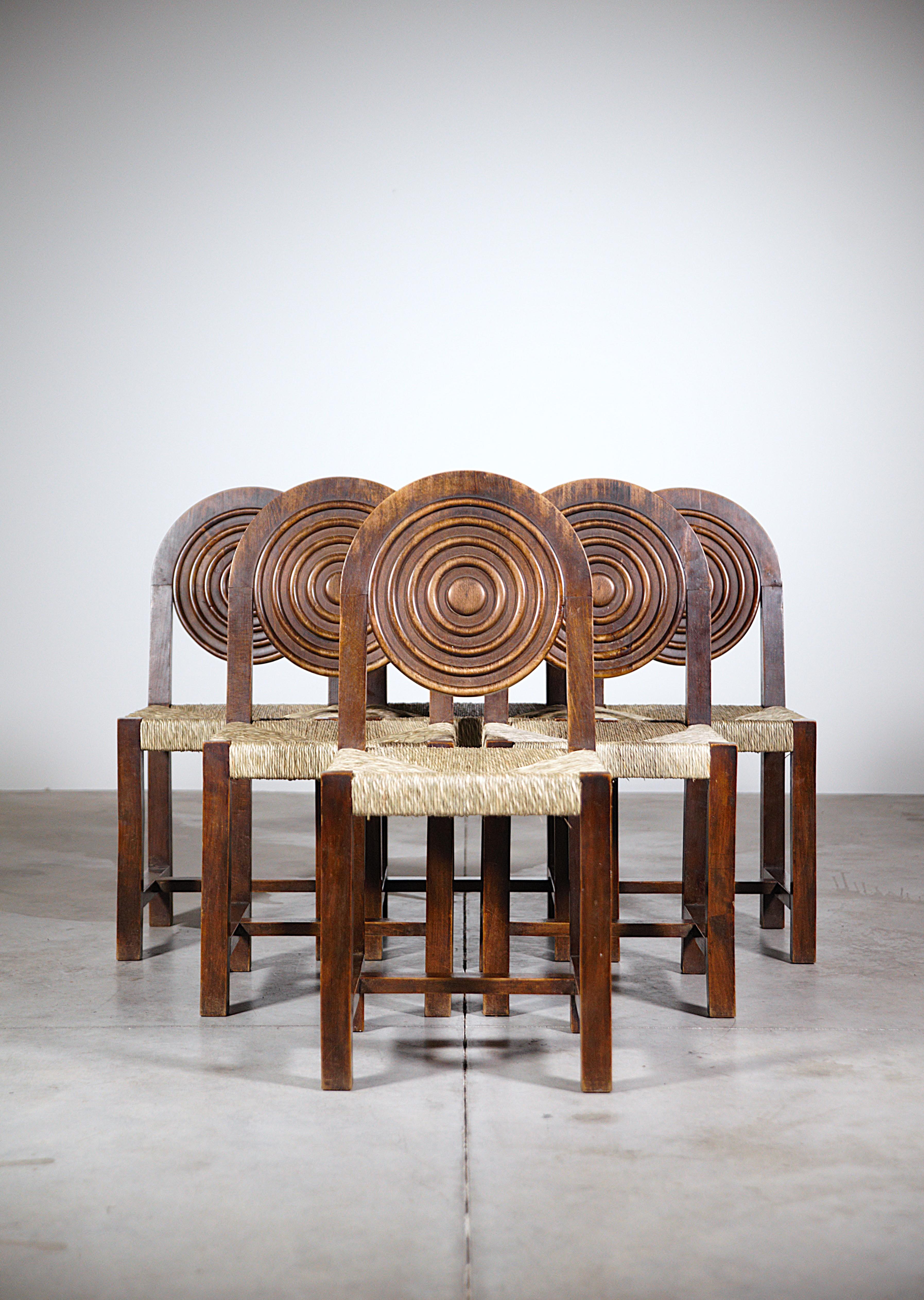 A set of 6 chairs by Benjamin Gomez France 1940s.

Basque Inspiration.

Chairs are stable and comfortable. 

Report : Straw is new, traces of old restorations ( please refer to the pictures ).