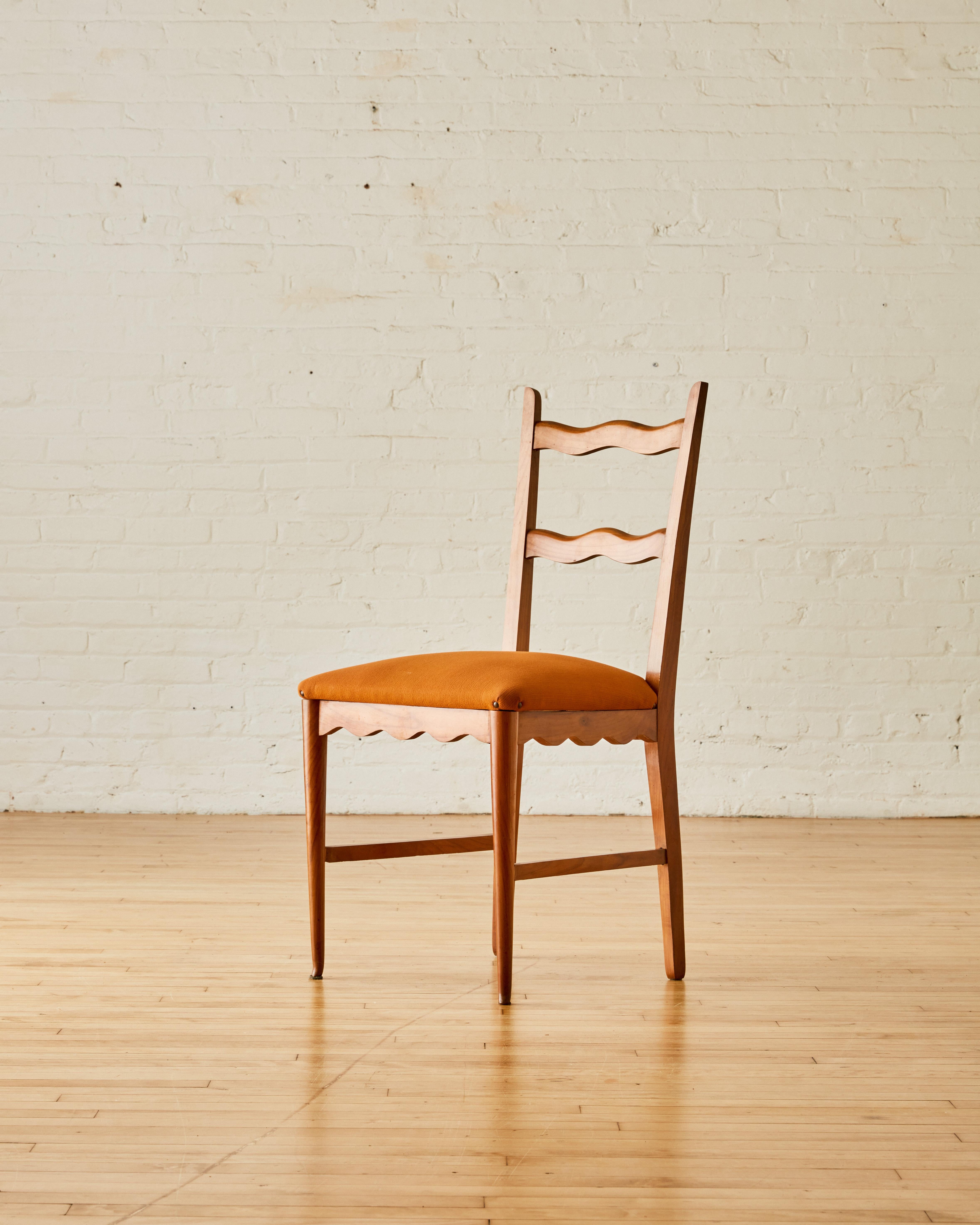 Mid-Century Modern A set of six scalloped dining chairs attr. to Paolo Buffa