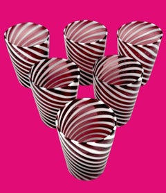 Un set di sei meravigliosi bicchieri in vetro di Murano soffiato a mano italiano