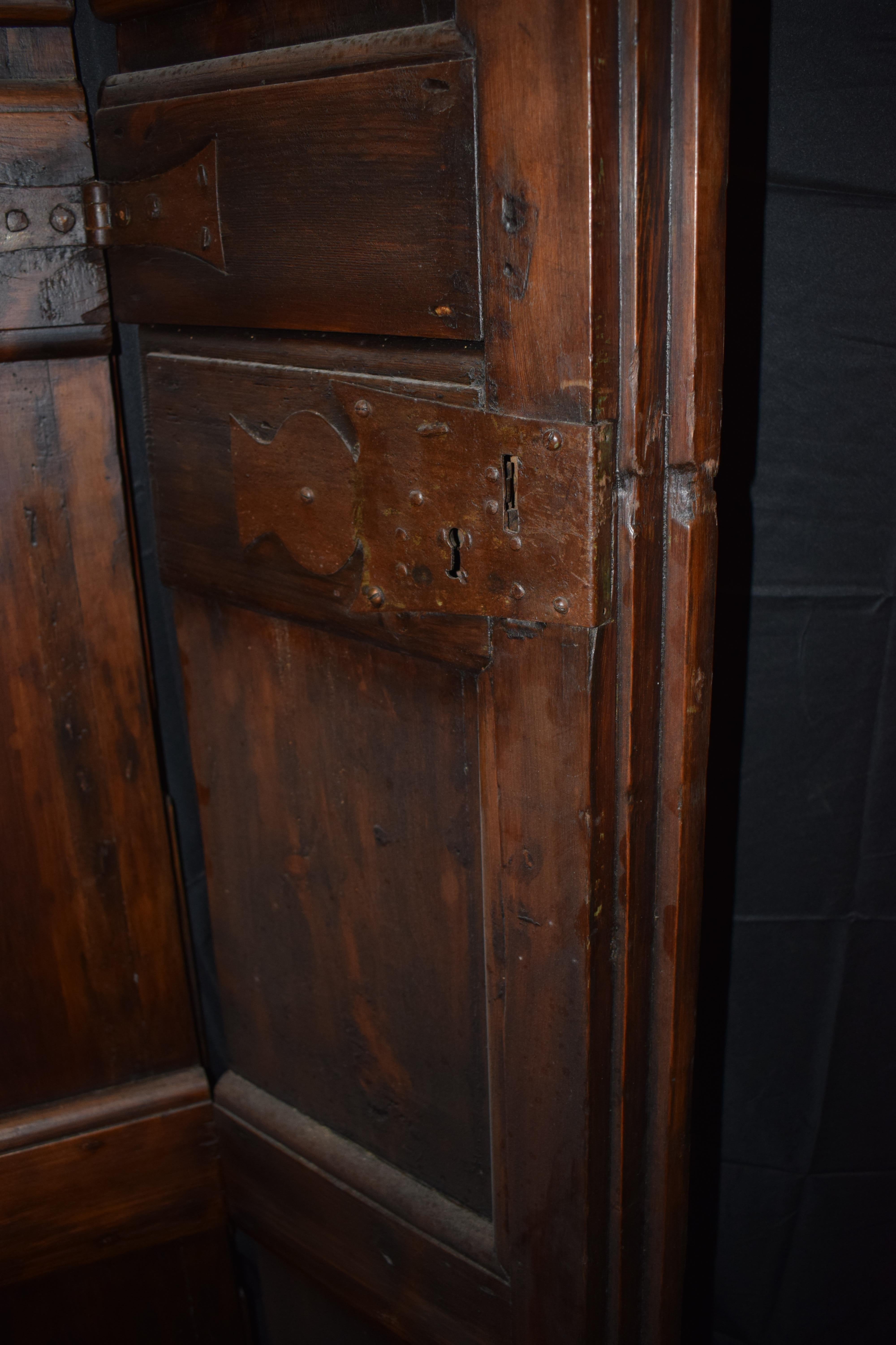 Set of Spanish Colonial Mesquite Solid Wood Doors, 19th Century 7