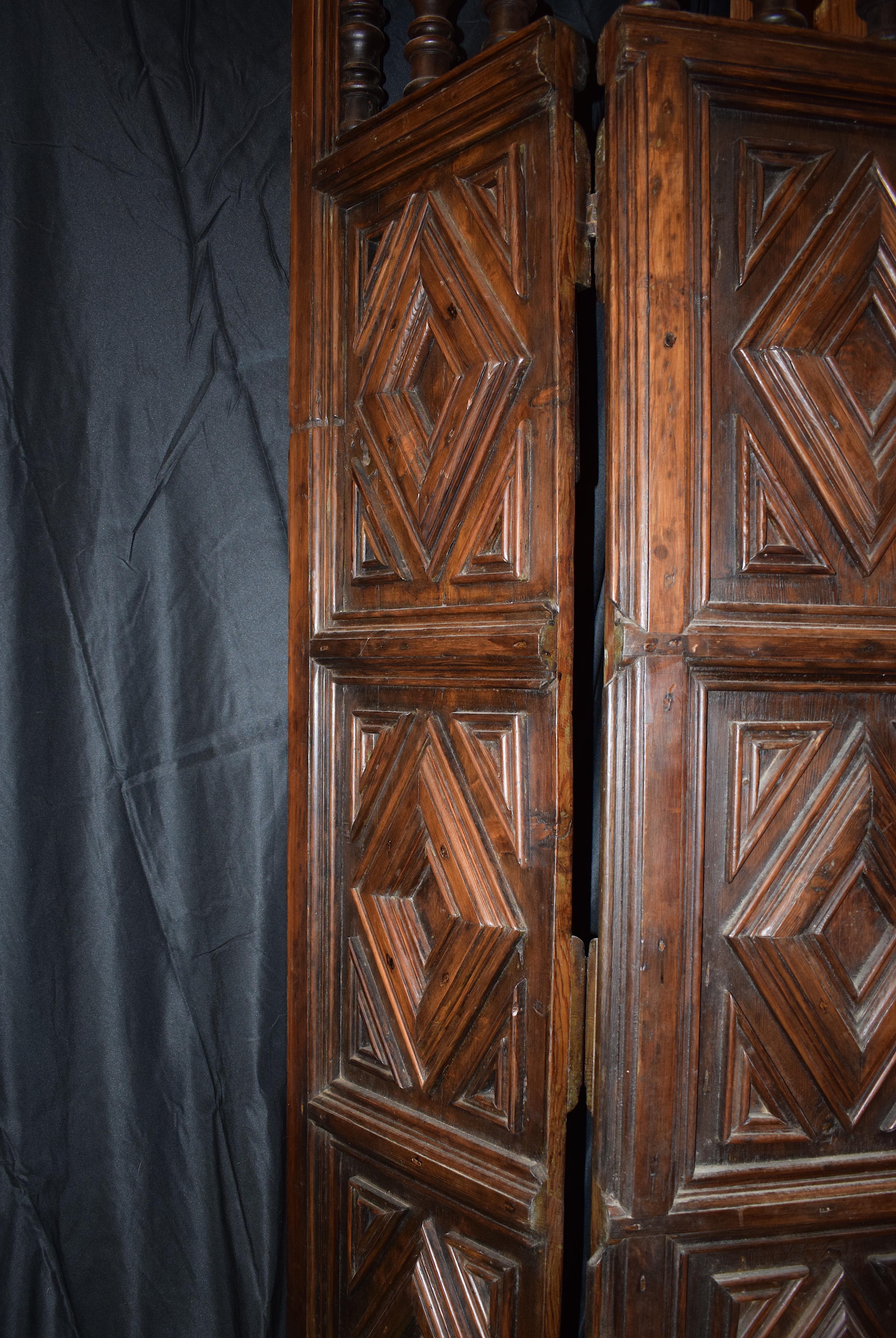 Hand-Carved Set of Spanish Colonial Mesquite Solid Wood Doors, 19th Century