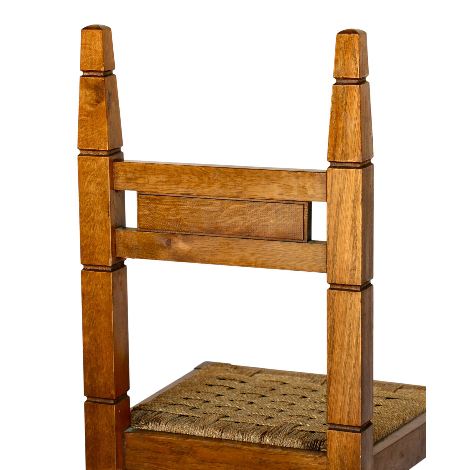 Un ensemble de dix chaises. Italie années 40. en vente 6