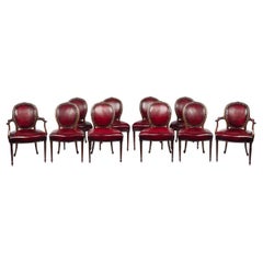 Un ensemble de dix chaises de salle à manger victoriennes en acajou dans le style de Hepplewhite