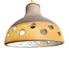 Conjunto de tres lámparas de techo francesas de cerámica vidriada de los años 60 suspendidas de una cuerda