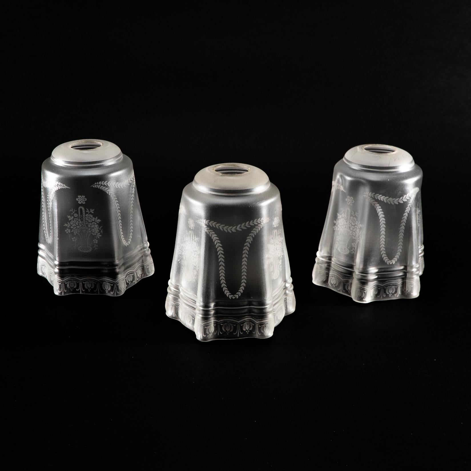 A Set of Three Acid-Etched Frosted Glass Shades In Good Condition For Sale In London, GB