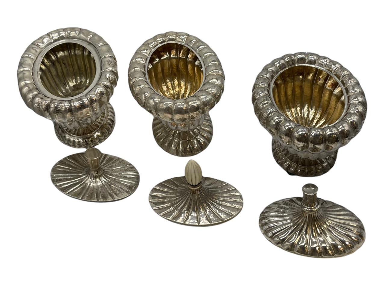 Set of Three Austrian Silver Boxes and Covers, Johann Hoppe, Vienna, 1920s For Sale 4