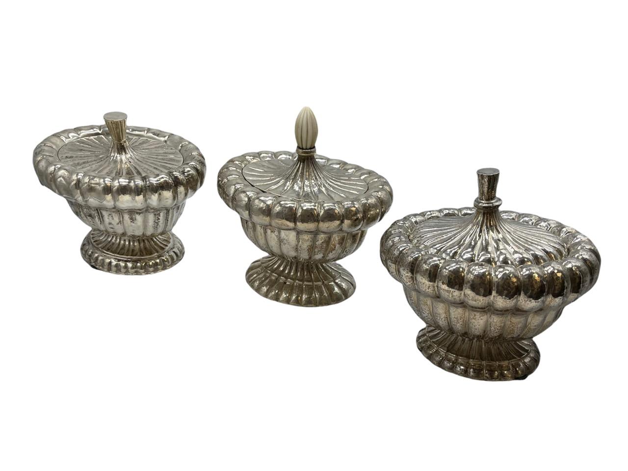 Set of Three Austrian Silver Boxes and Covers, Johann Hoppe, Vienna, 1920s For Sale 1
