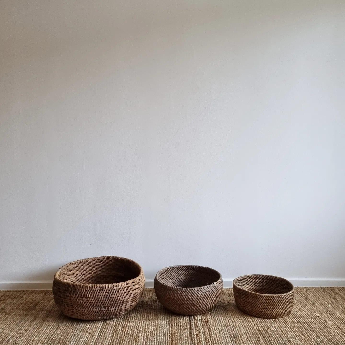 A set of three big swedish root baskets.
Made out of pine roots and spruce, circa 1750-1890

Biggest basket: 
height: 22,5 cm
diameter: 48 cm

Medium basket: 
height: 17,5 cm
diameter: 37 cm

Small basket: 
height: 13 cm
diameter: 31 cm