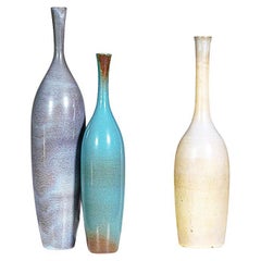 Juego de tres botellas de " Atelier Madoura " Vallauris Francia Años 70