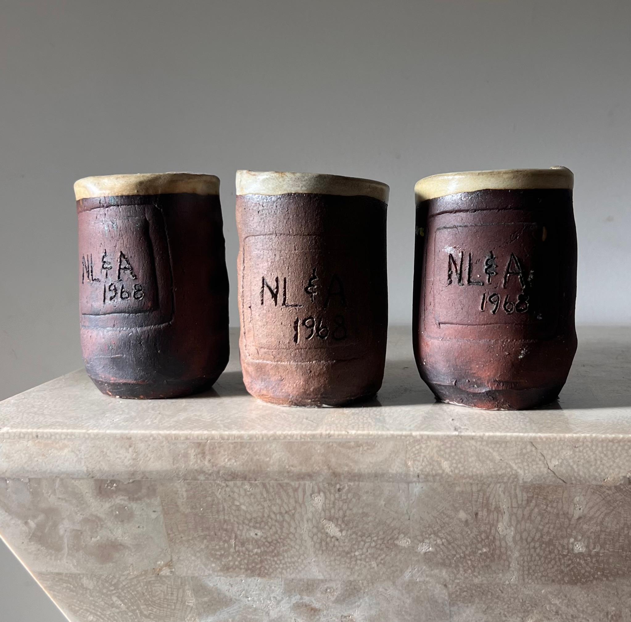 Juego de tres vasijas de cerámica artística de Studio A, 1968 Estadounidense en venta