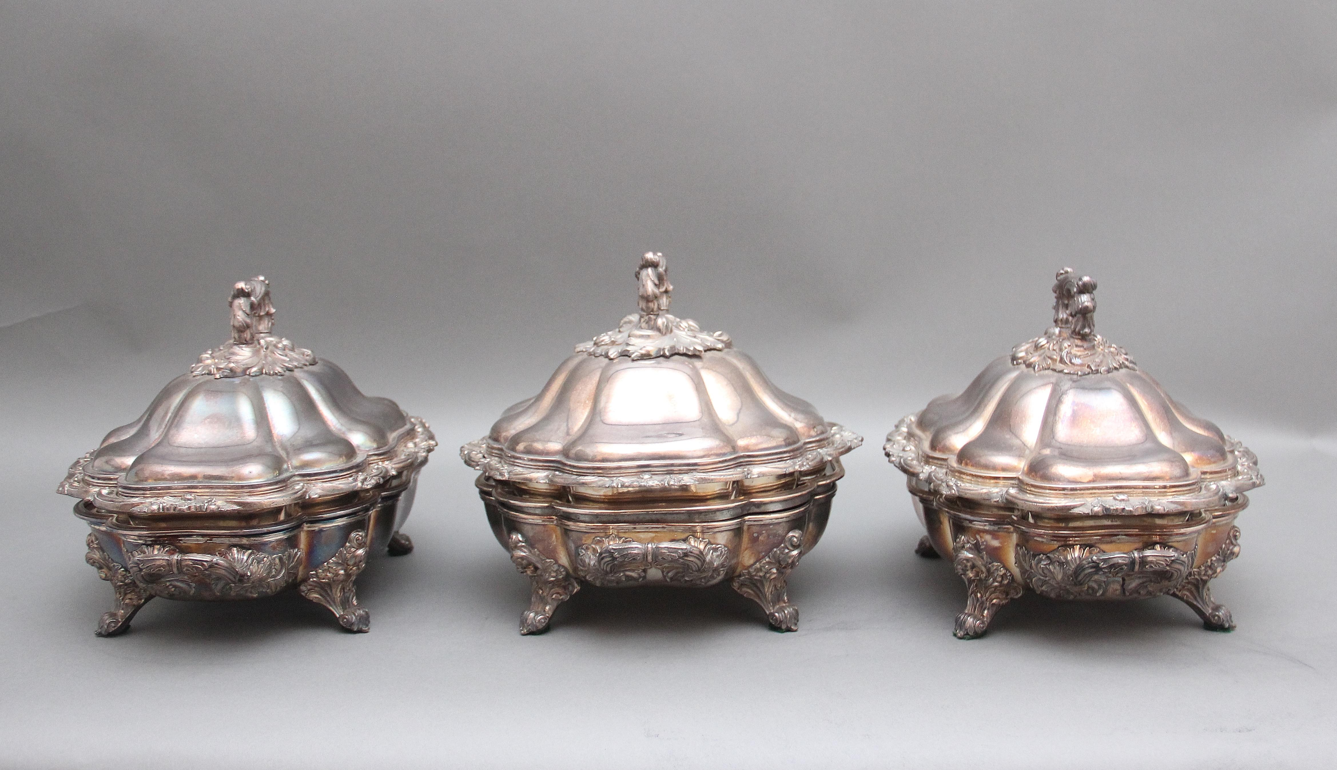 Regency A set of three early 19th Century silver plated Old Sheffield tureens For Sale