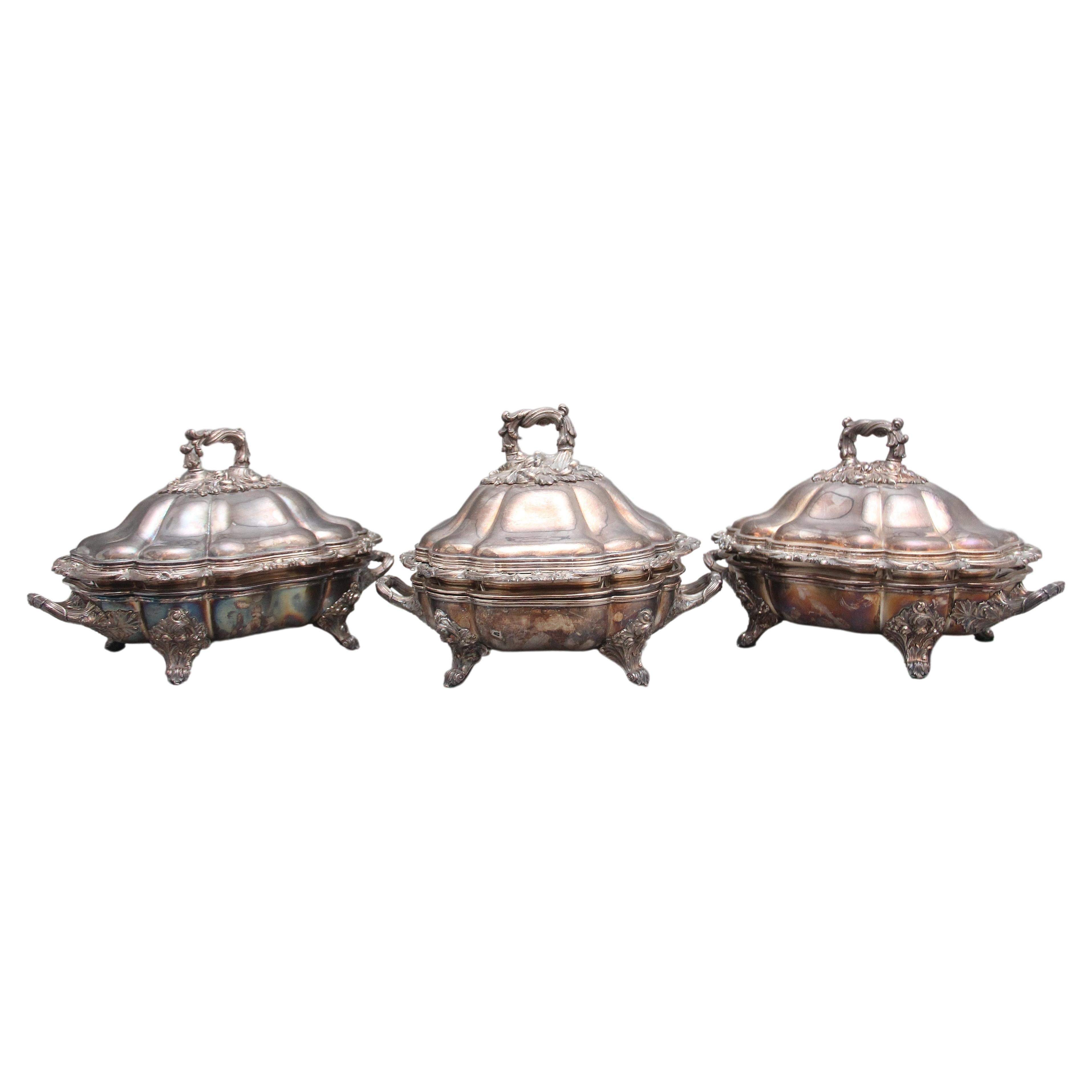 Juego de tres soperas Old Sheffield plateadas de principios del siglo XIX
