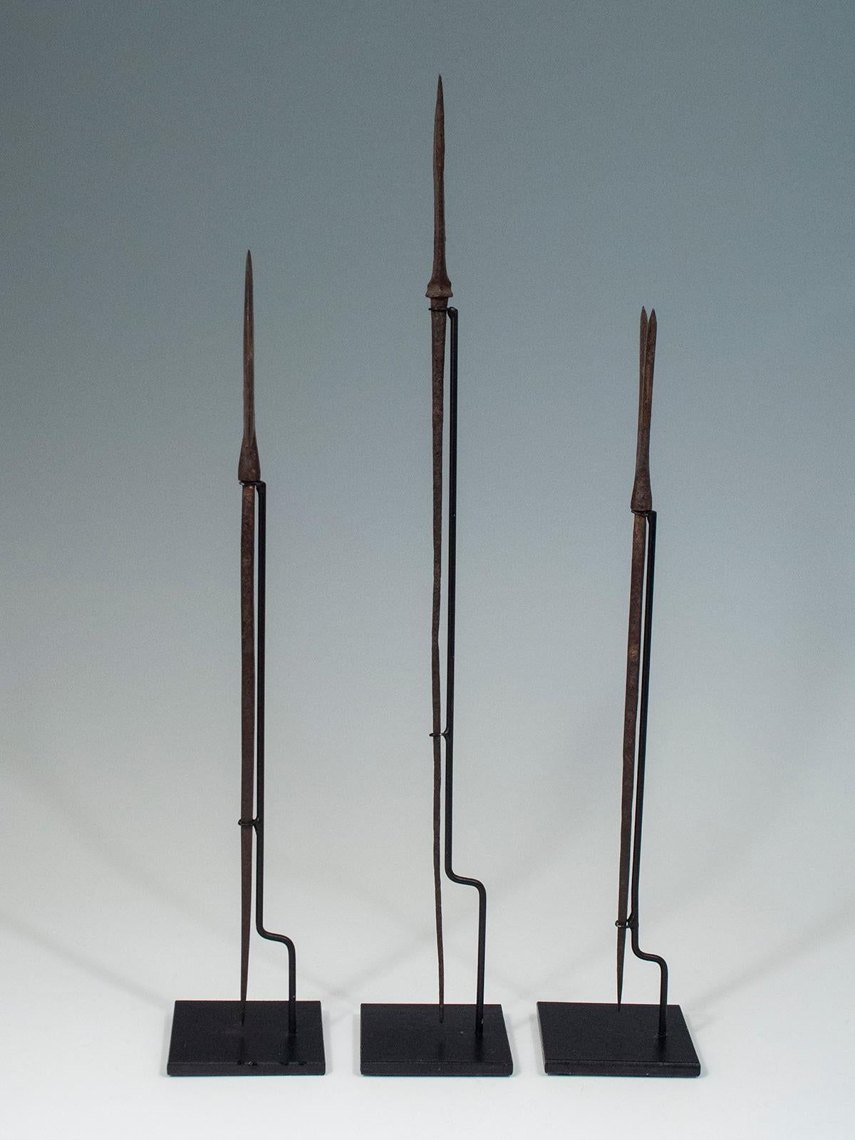 Japonais Ensemble de trois têtes de flèches d'époque Edo, Japon