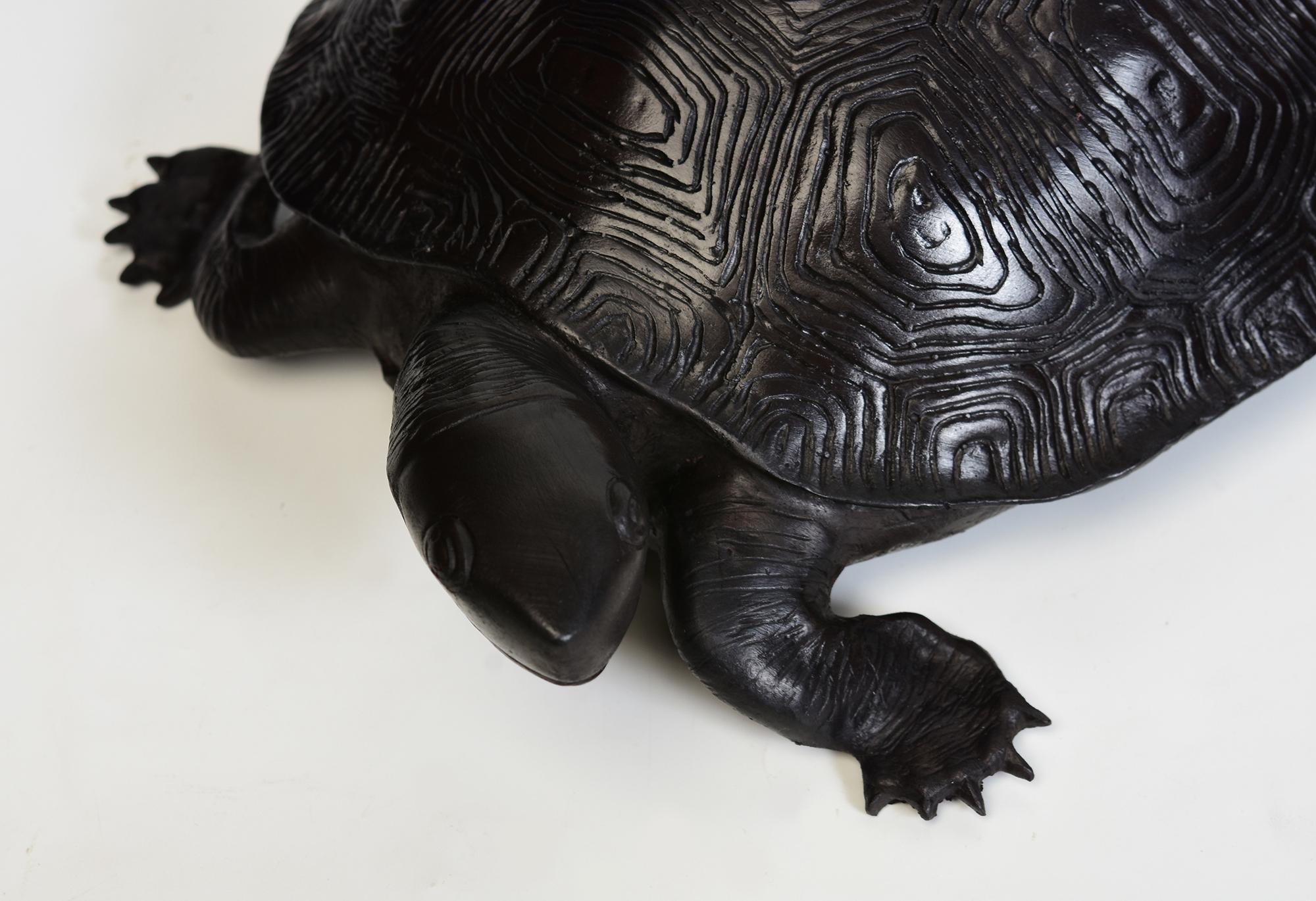 A Set of Three Finely Cast Asian Bronze Turtles For Sale 4