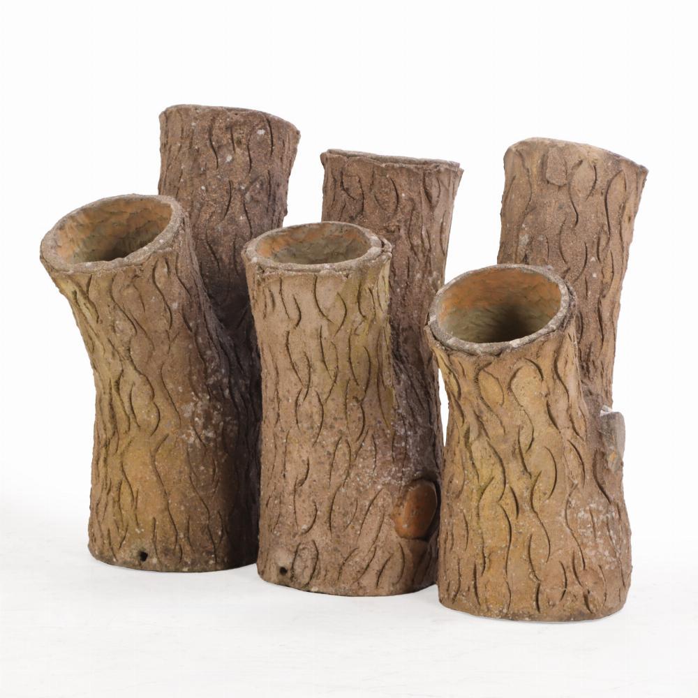 20th Century A set of three French tabletop faux bois cast stone planters, C. 1950. For Sale