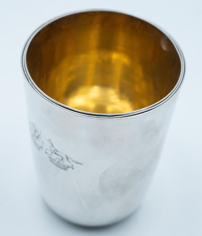 Engraved A Set of Three George III Silver Nesting Beakers, London, circa 1800 For Sale