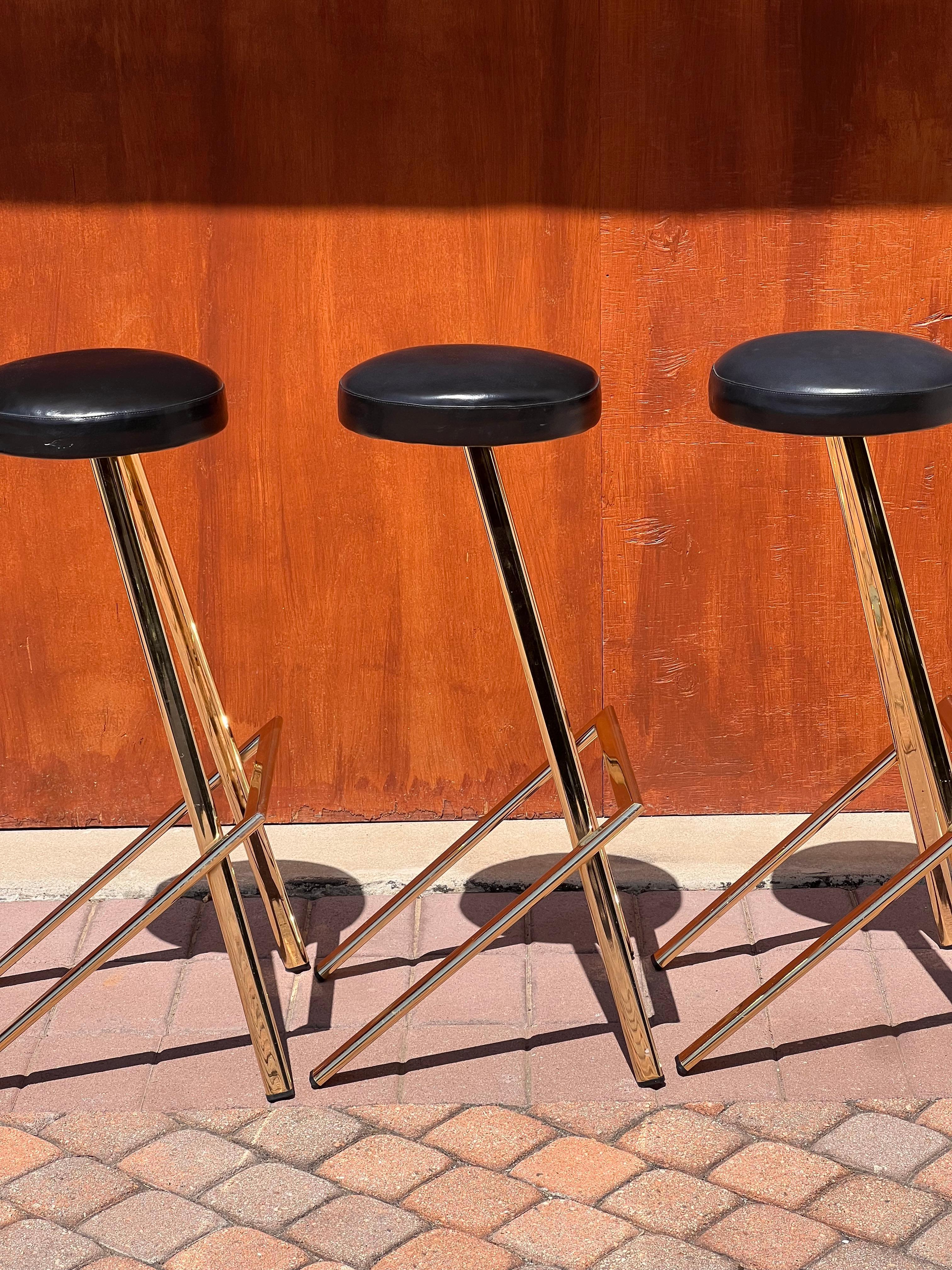 A set of three postmodern bar stools by Martin, late 20th century For Sale 8