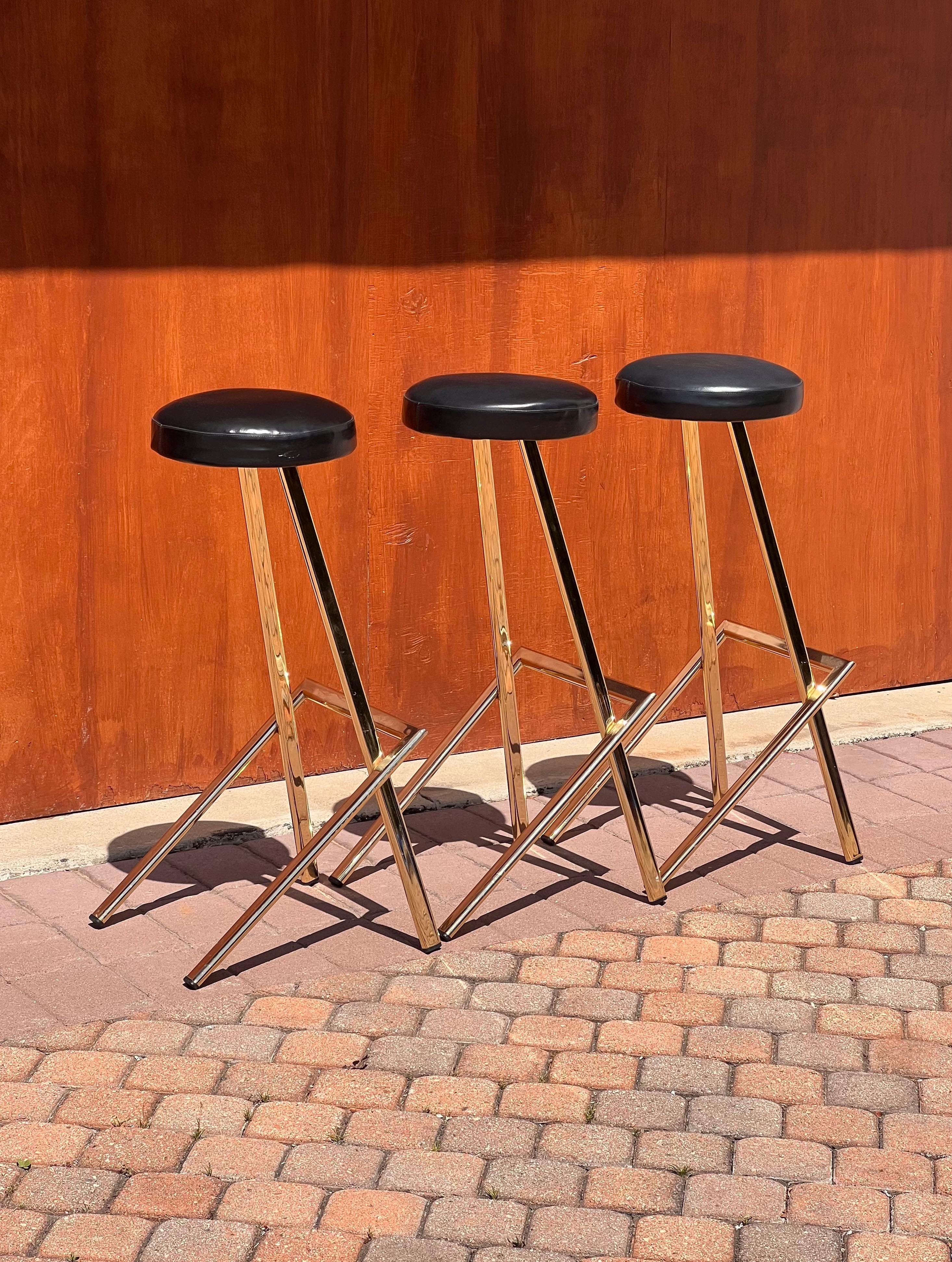A set of three postmodern bar stools by Martin, late 20th century For Sale 12