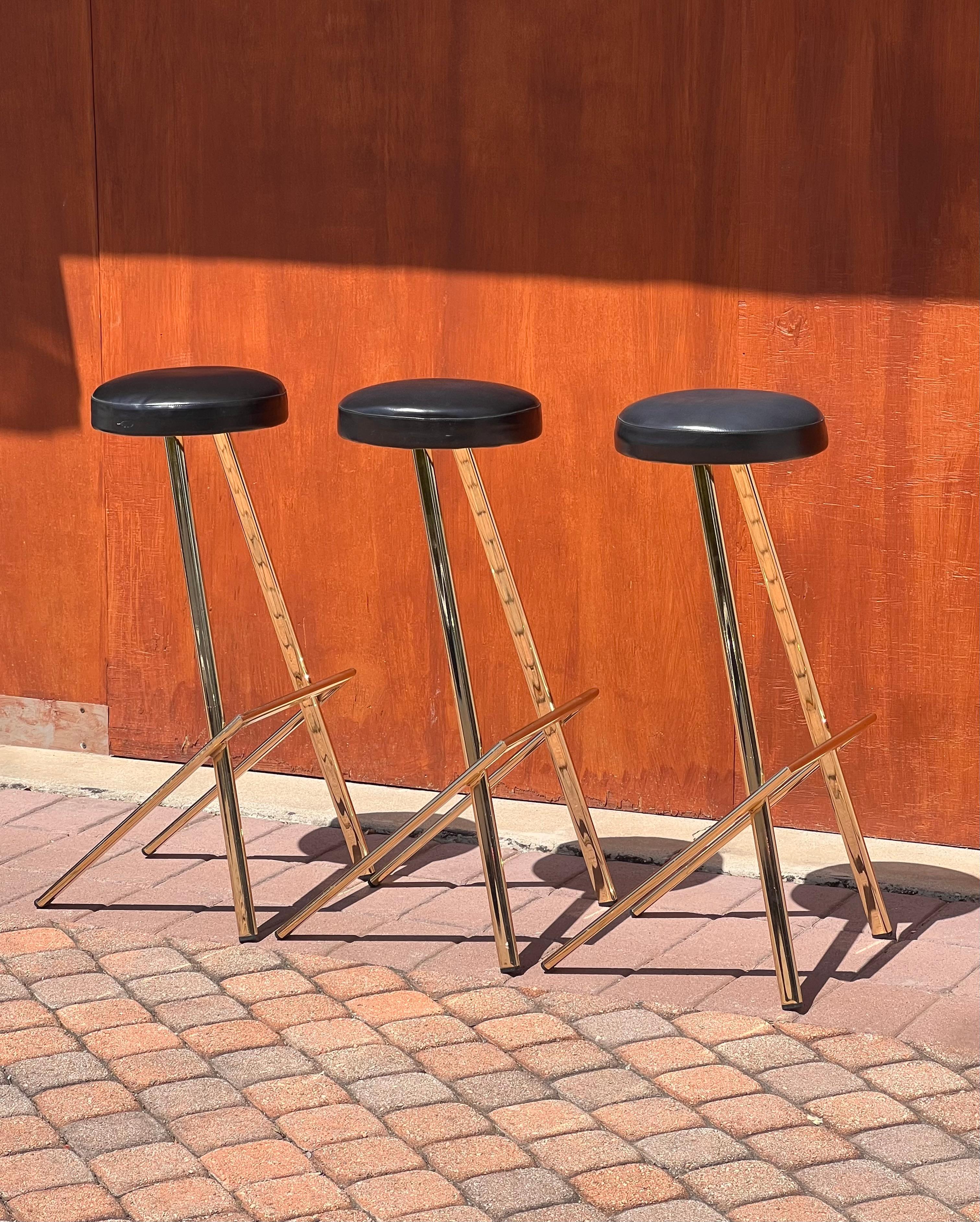 A set of three postmodern bar stools by Martin, late 20th century For Sale 14