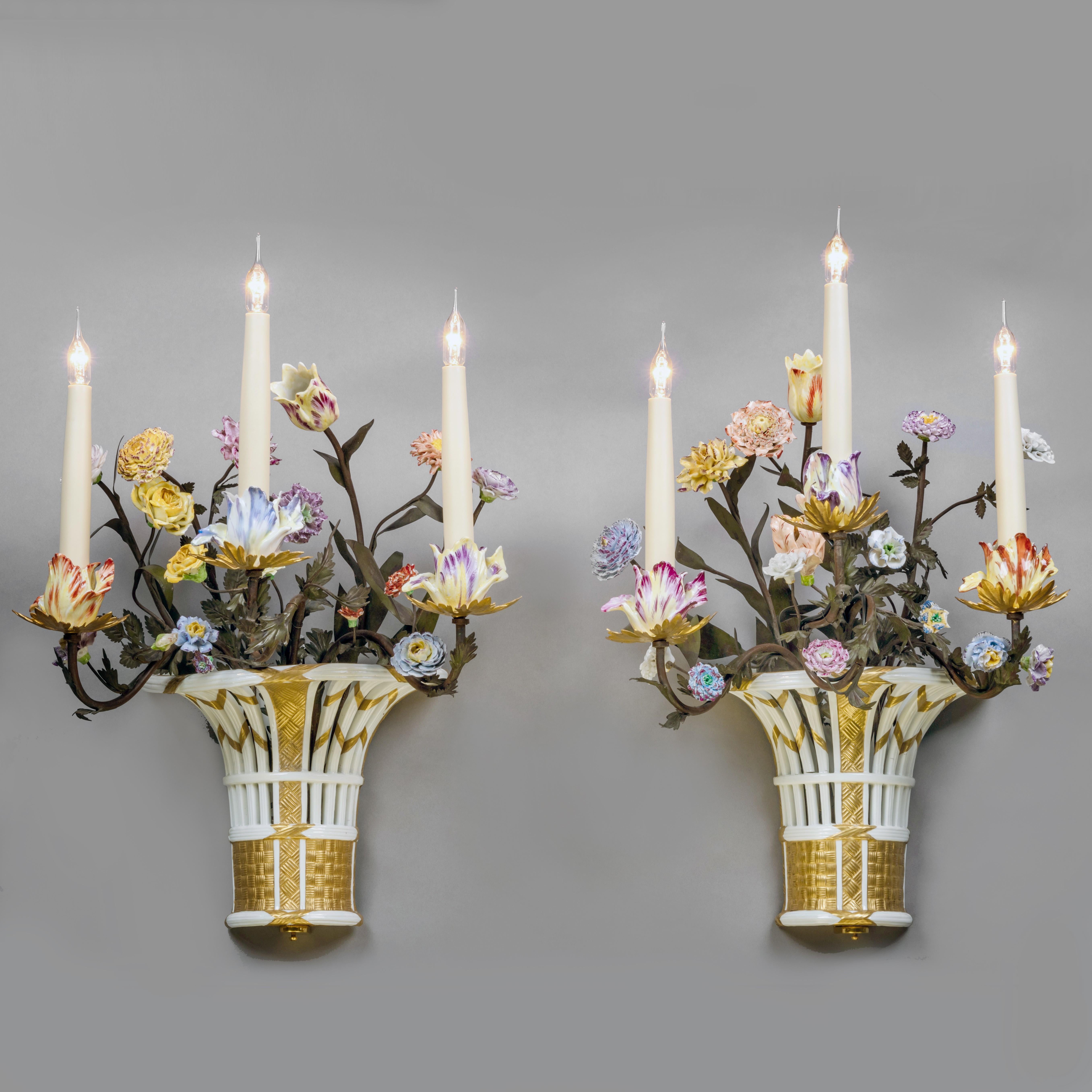 Set of Three Sèvres-Style Four-Light Porcelain Wall Appliques In Good Condition For Sale In Brighton, West Sussex