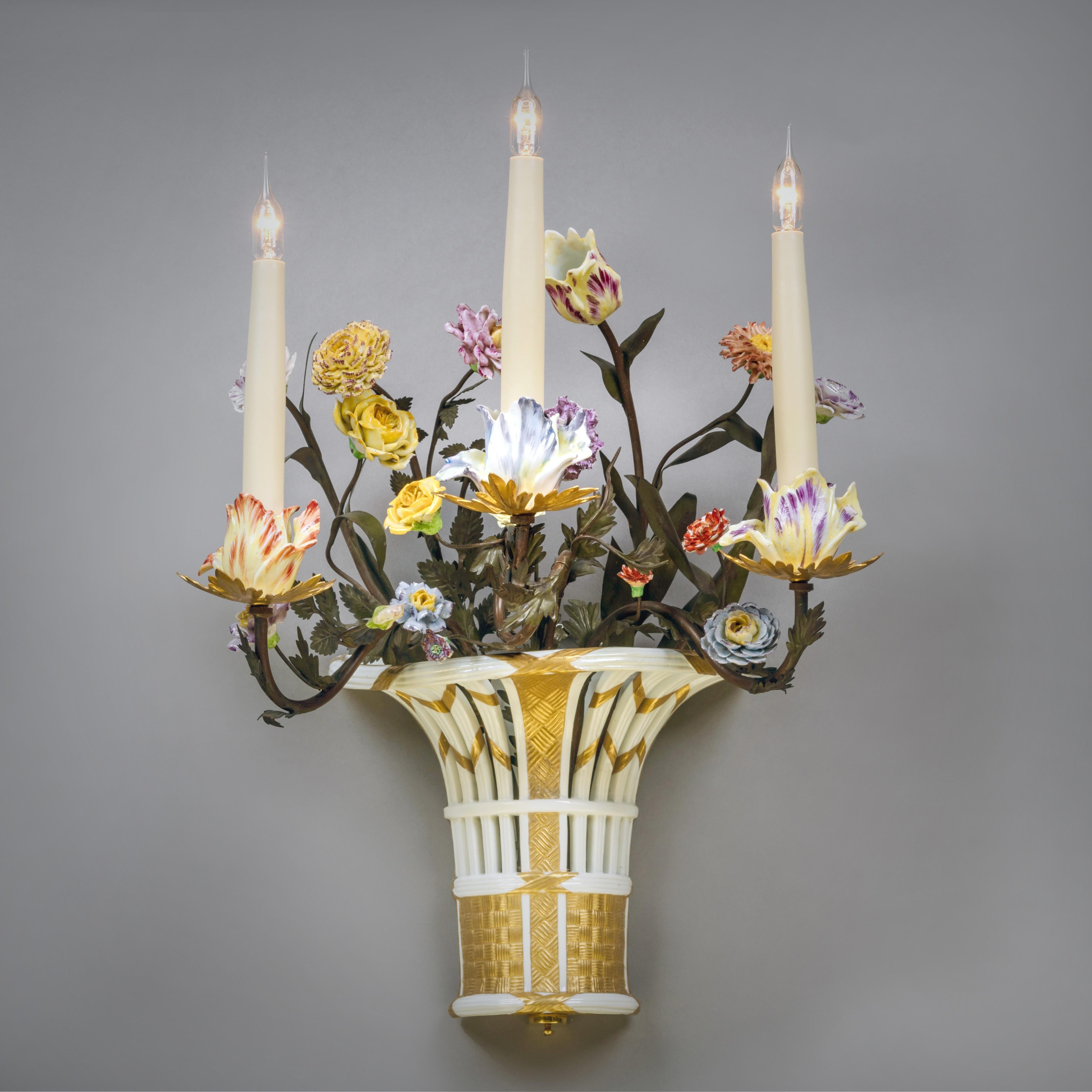 Set of Three Sèvres-Style Four-Light Porcelain Wall Appliques For Sale 1